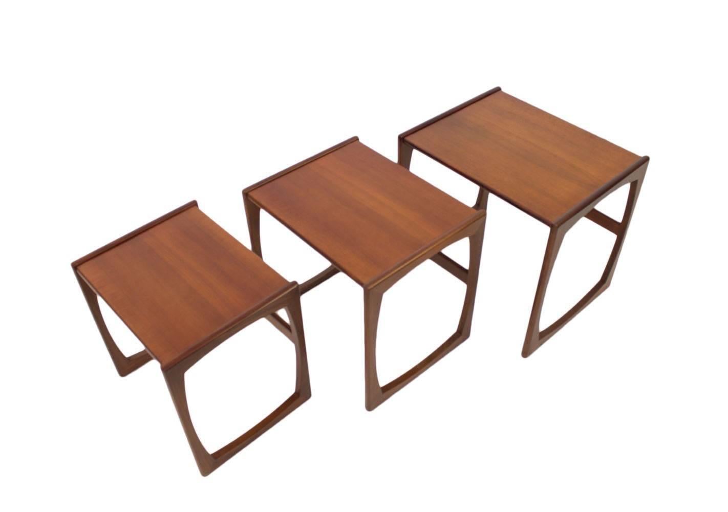 G Plan Quadrille Teak Nest of Tables by R Bennett In Excellent Condition For Sale In Greater Manchester, GB