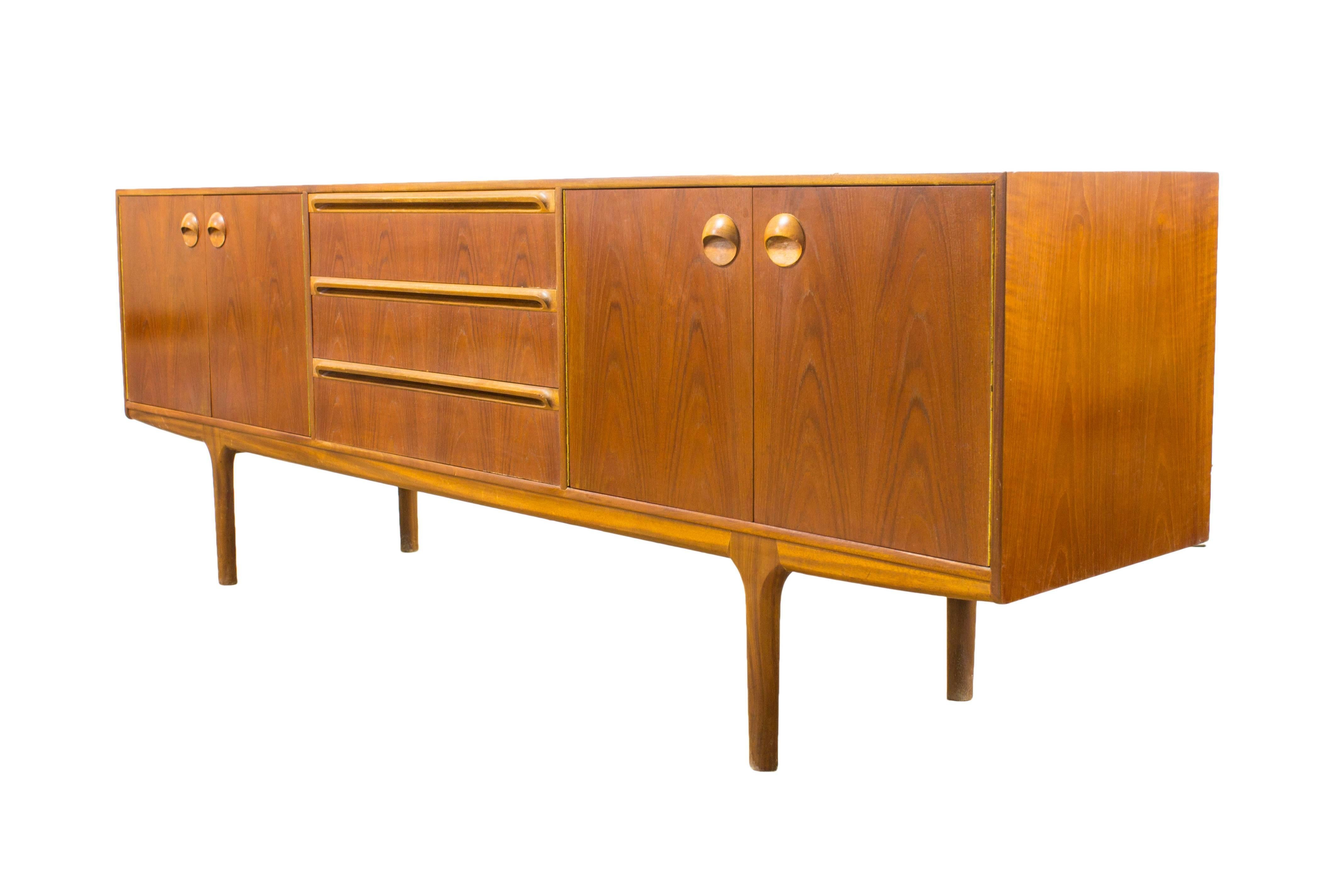 Macintosh of Kirkcaldy Teak Inset Handle Sideboard Storage Unit G Plan Eames Era In Excellent Condition For Sale In Greater Manchester, GB