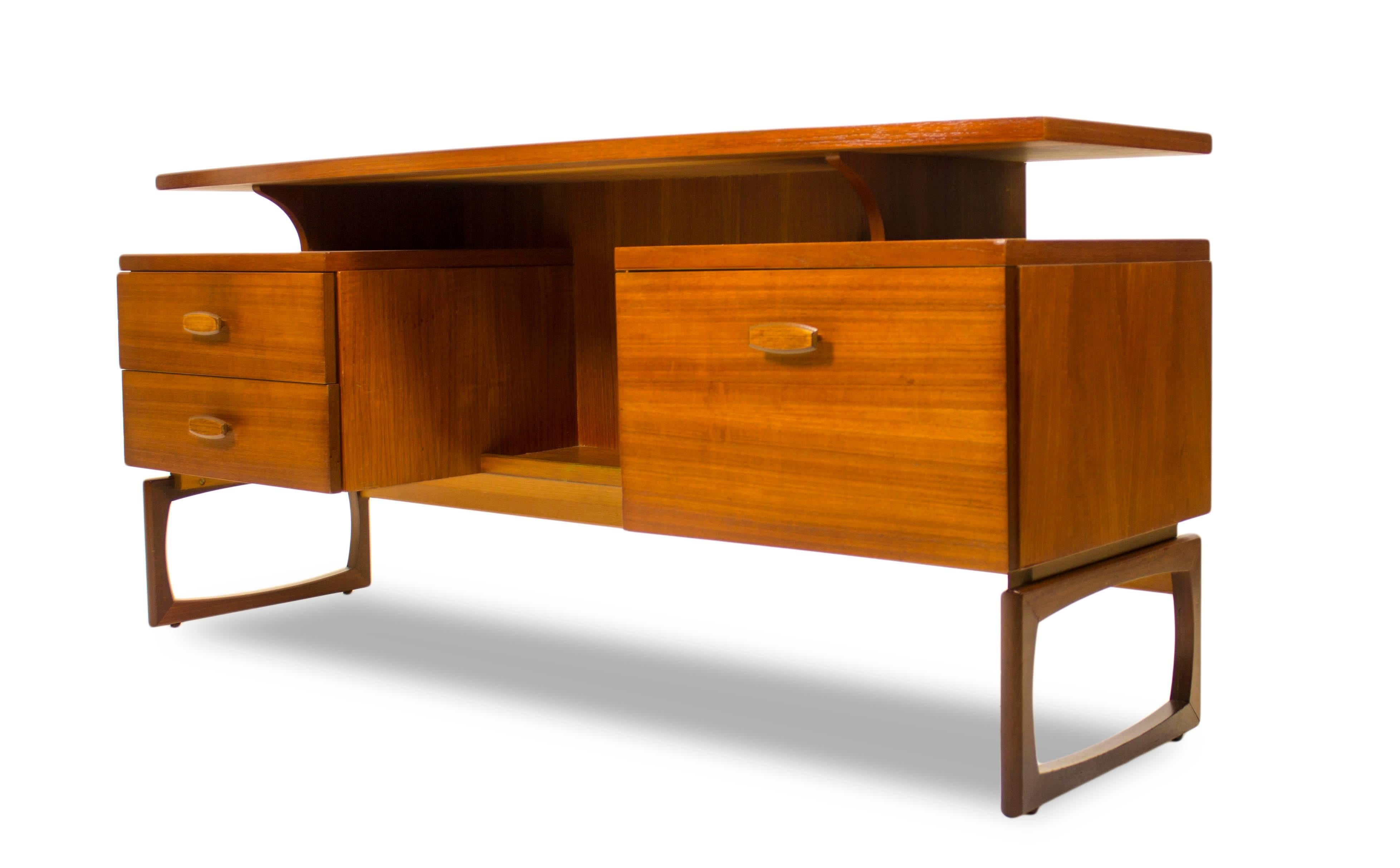 G Plan E Gomme Quadrille Desk Dressing Table, 1960, Mid-Century Bedroom Office In Excellent Condition For Sale In Greater Manchester, GB