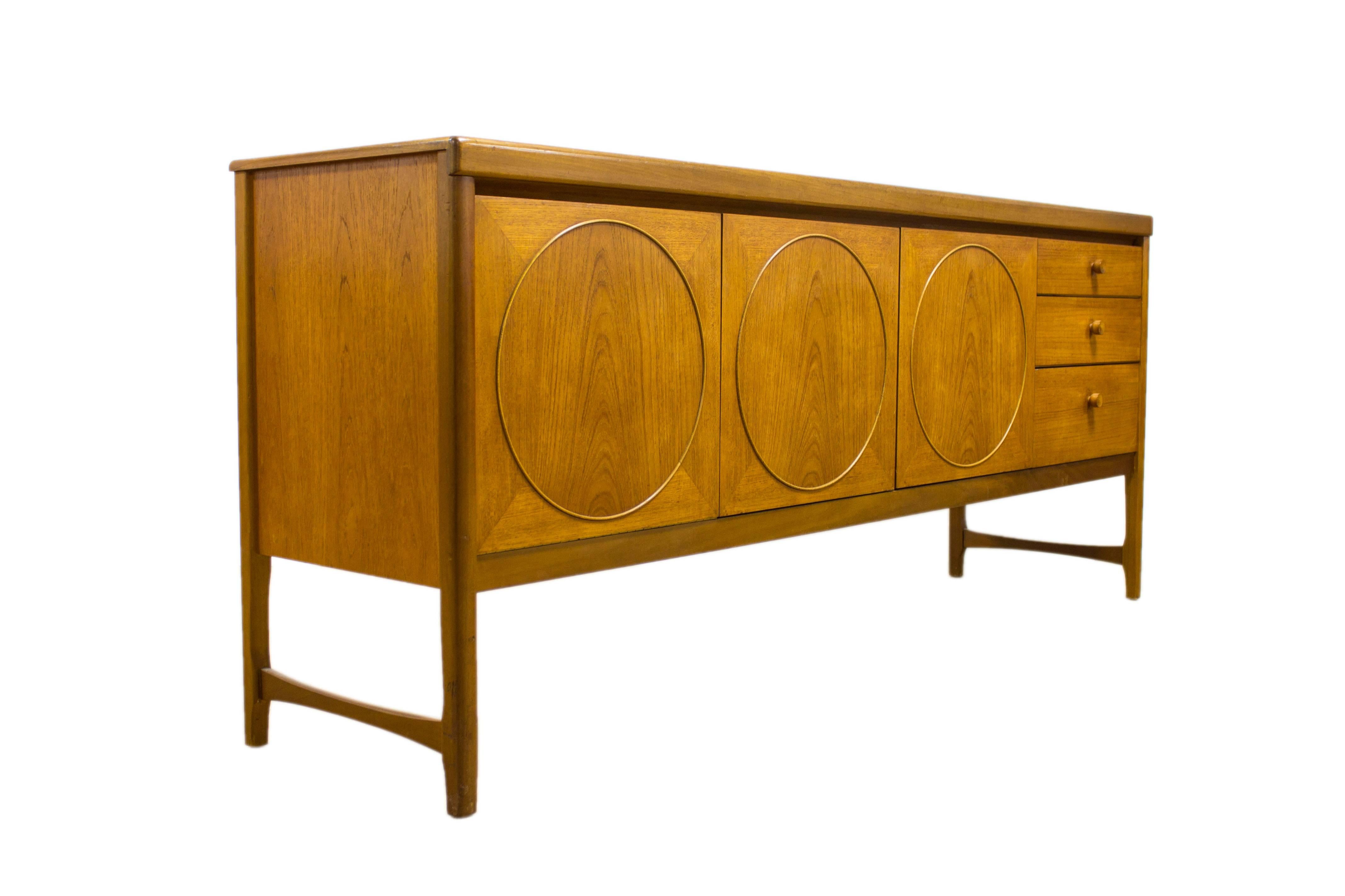 Nathan Circles Teak Mid-Century Sideboard In Excellent Condition For Sale In Greater Manchester, GB