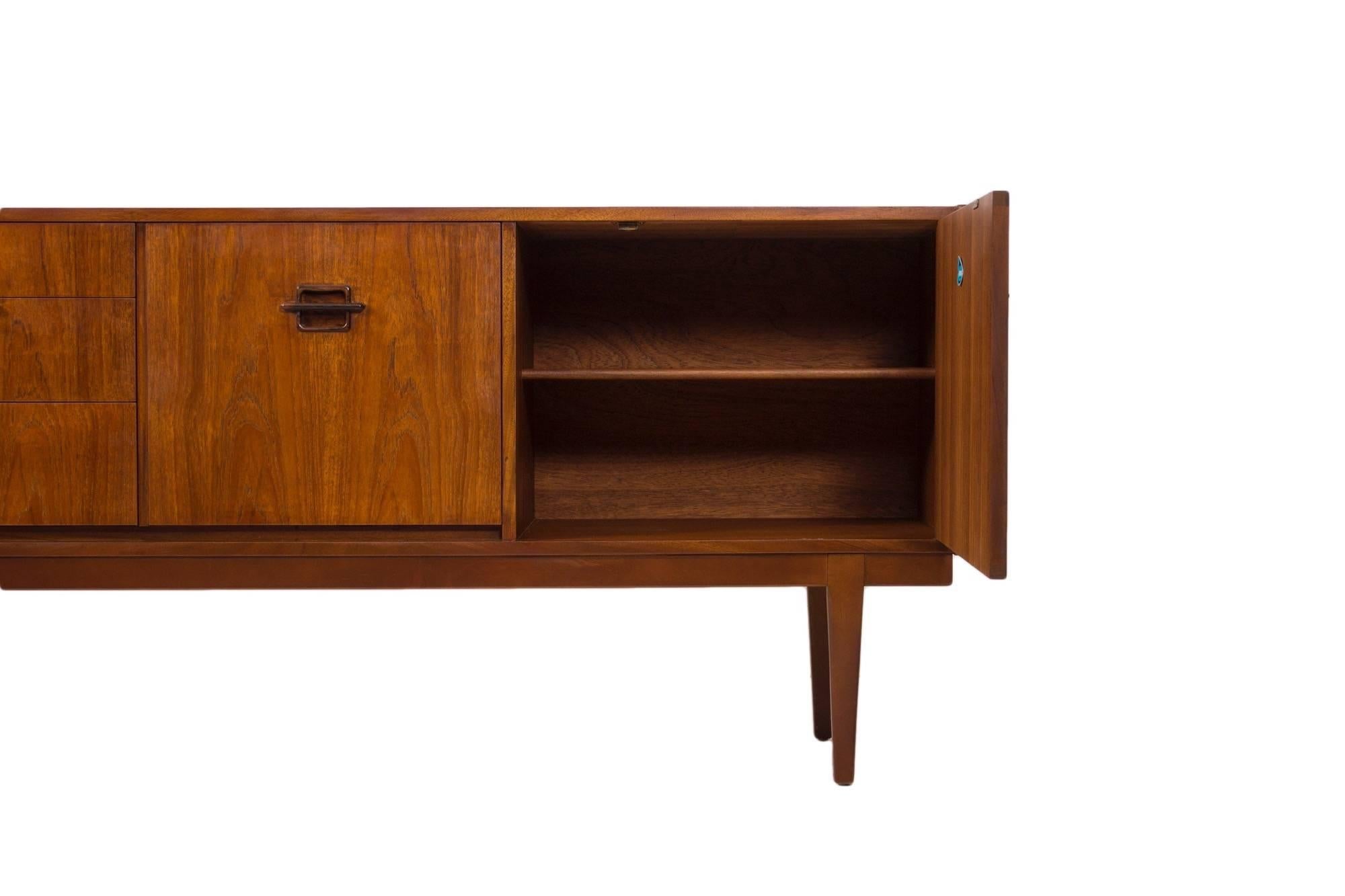 Nathan Corinthian Teak Sideboard Credenza G Plan Eames Era In Excellent Condition For Sale In Greater Manchester, GB