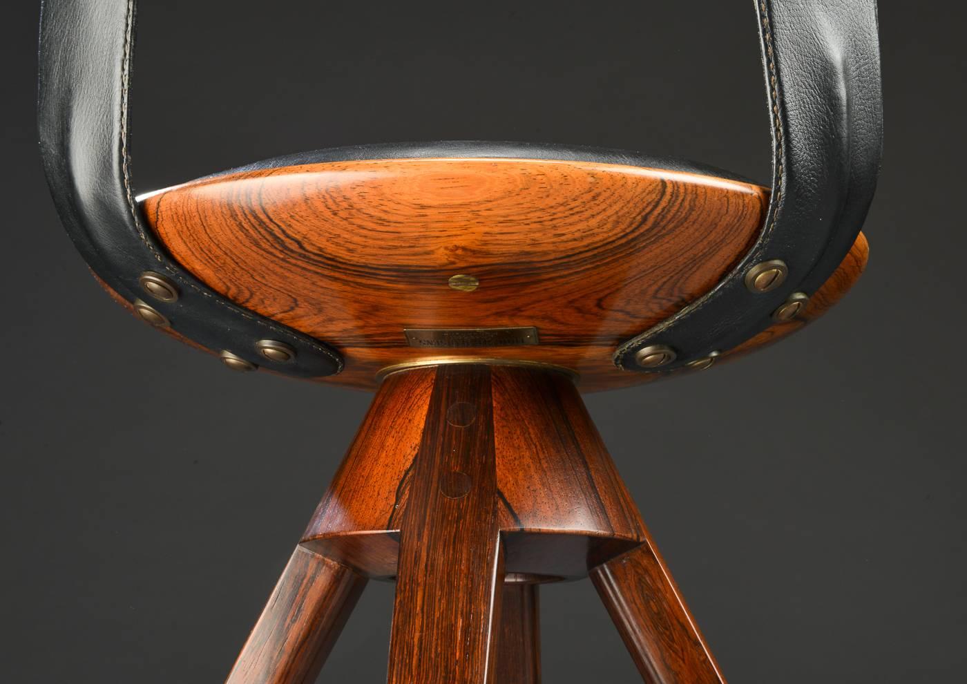 Mid-20th Century Swivel Stool with Backrest In Rosewood by Tove & Edvard Kindt-Larsen For Sale