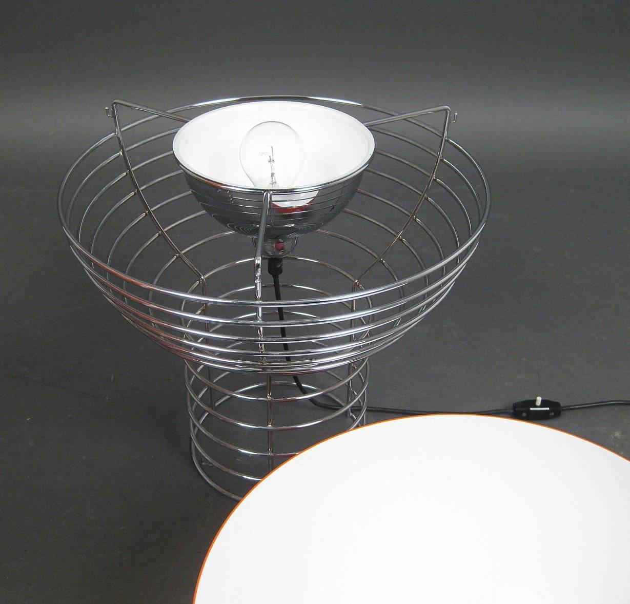 Original Pair of Table Lamps, Model Wire Lamp Designed by Verner Panton In Good Condition For Sale In Brussels, BE