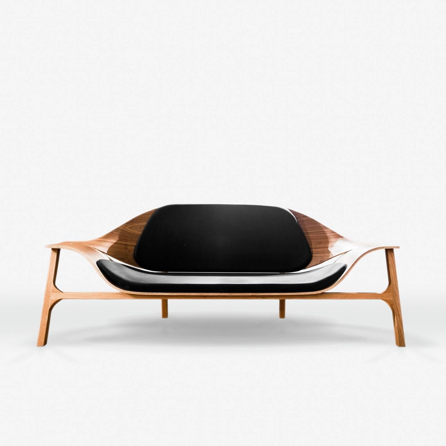 The Mr. Eames chair is a piece of furniture for semi intimate spaces in public places. A sofa designed to get lost in a book, enjoy an informal talk or just a drink. Mr Eames brings the comfort of a chaise longue to the office space with a