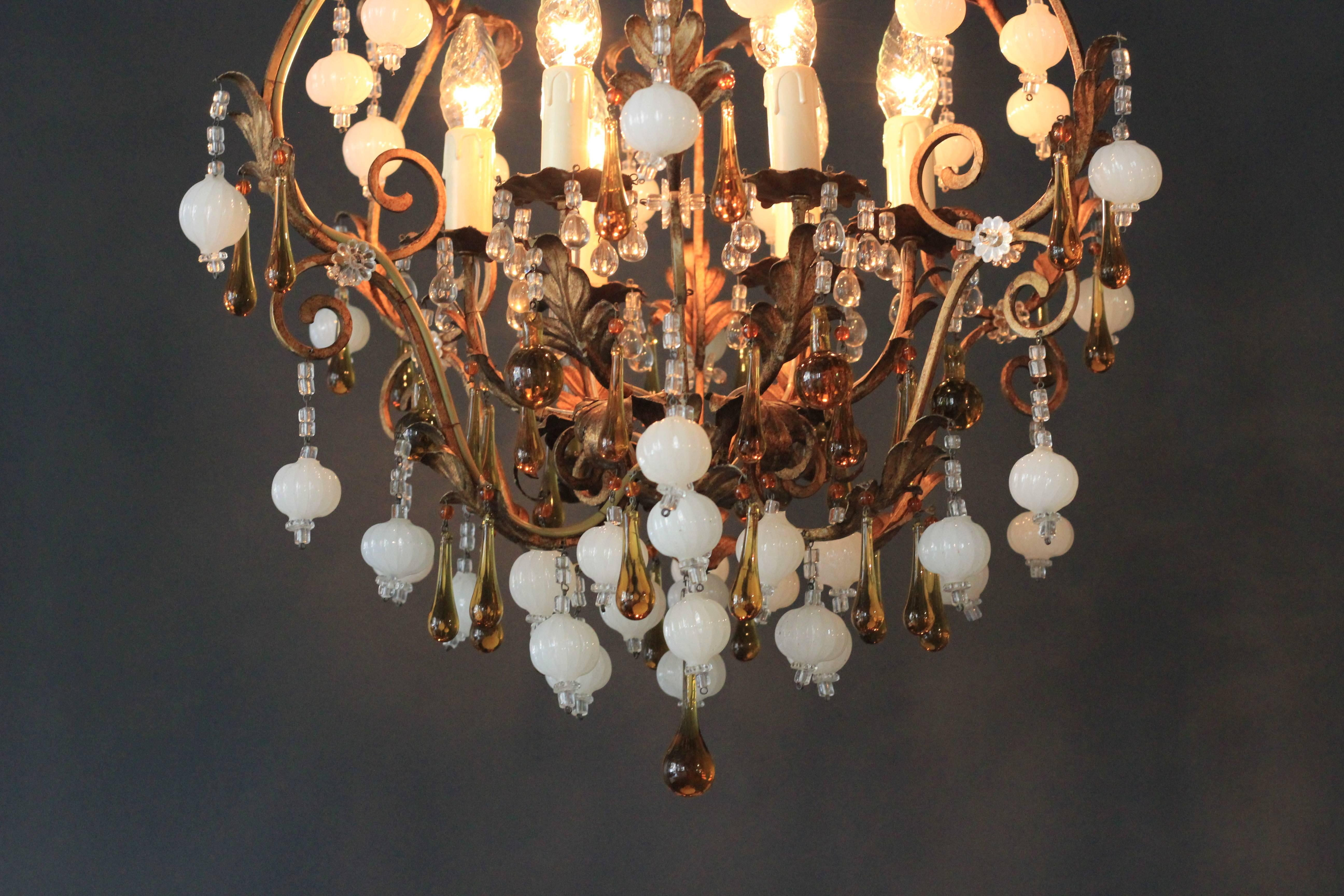 Special Murano Crystal Chandelier White and Brown Colorful Amber Lustré Cage
Old chandelier with love and professionally restored in Berlin. Electrical wiring works in the US.
Re-wired and ready to hang
not one missing
Cabling completely renewed.