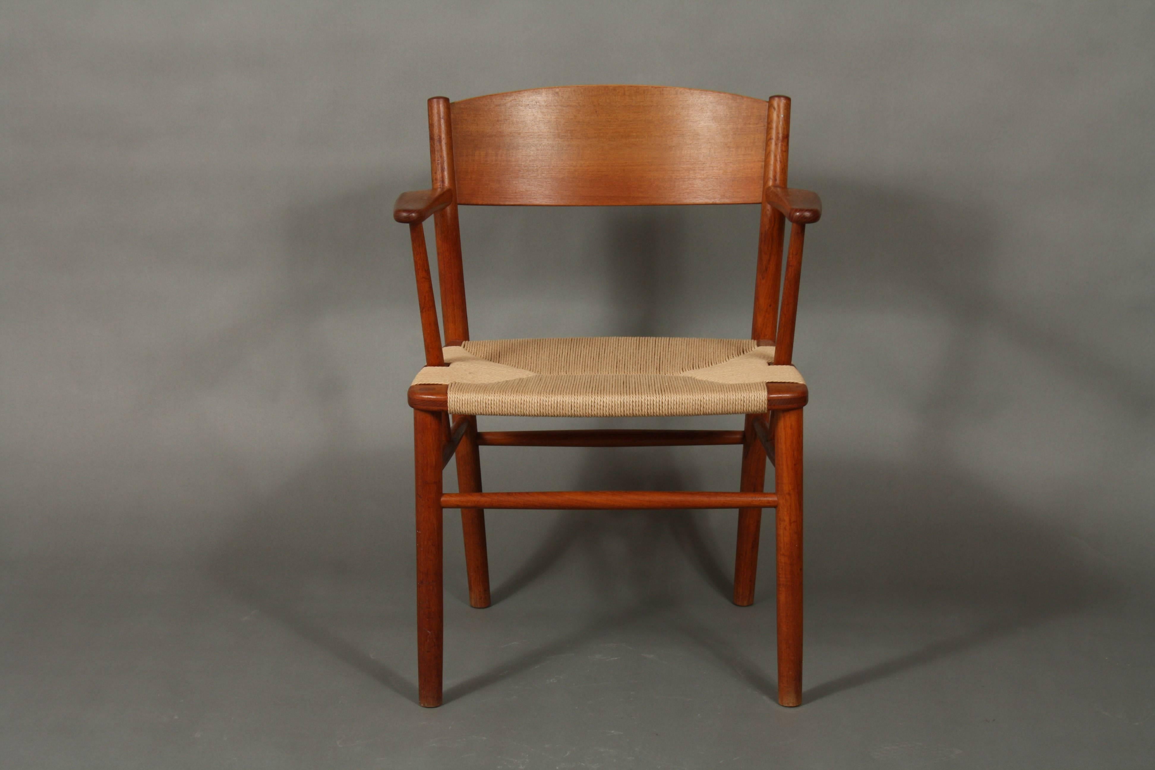 Børge Mogensen 538 arm chairs for Søborg Mobler, 1954. 
The frame is made of teak and the seats are restored with woven seagrass. They are restored and fine condition.
Six armchairs.