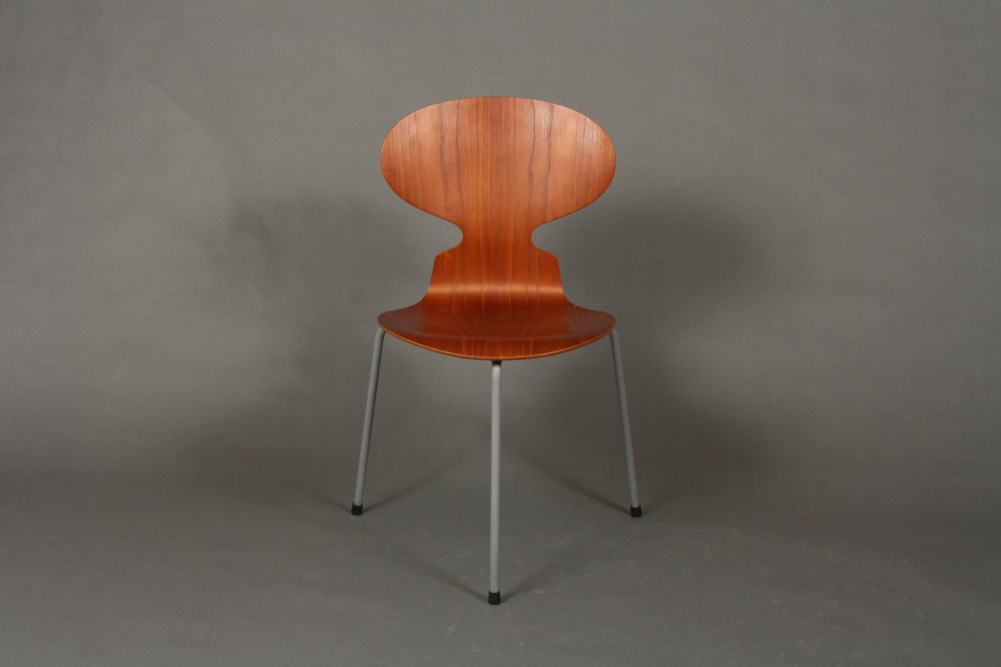 Mid-Century Modern Two Early Arne Jacobsen Three Legged Ant Chairs For Sale