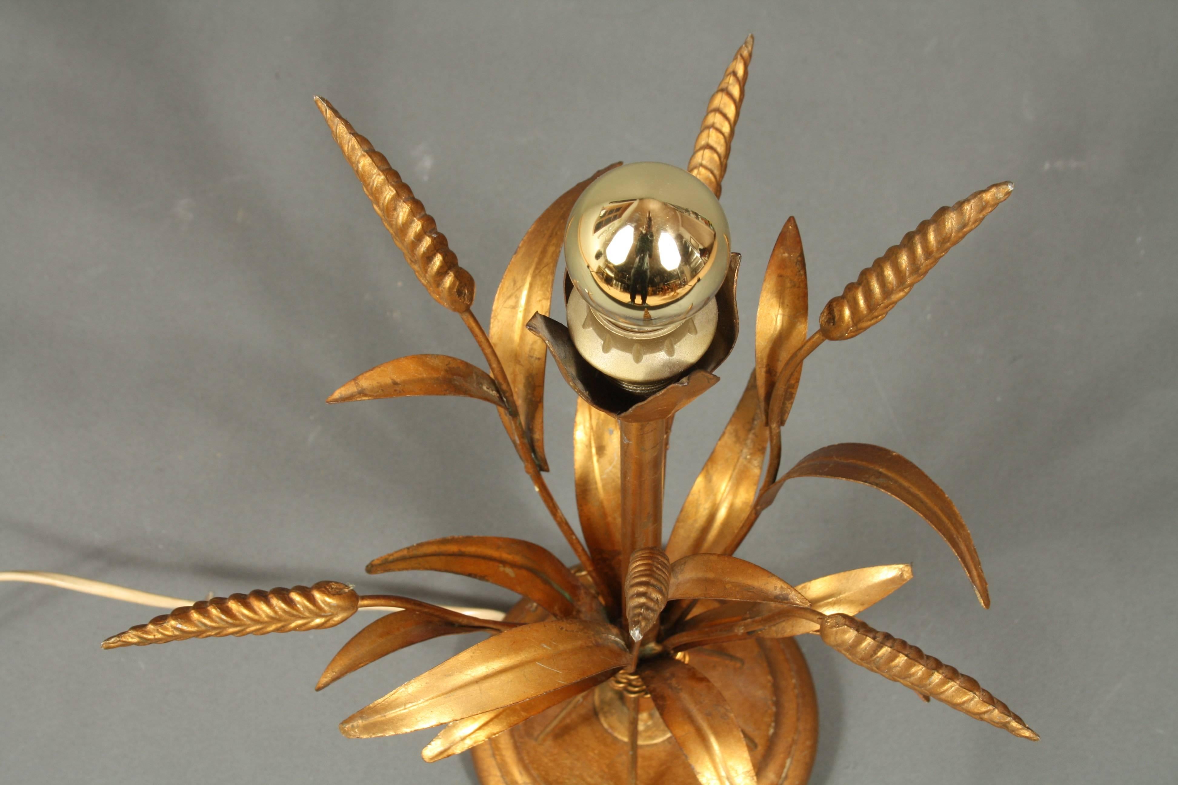 French Mid-20th Century Gilded Wheat Sheaf Table Lamp For Sale
