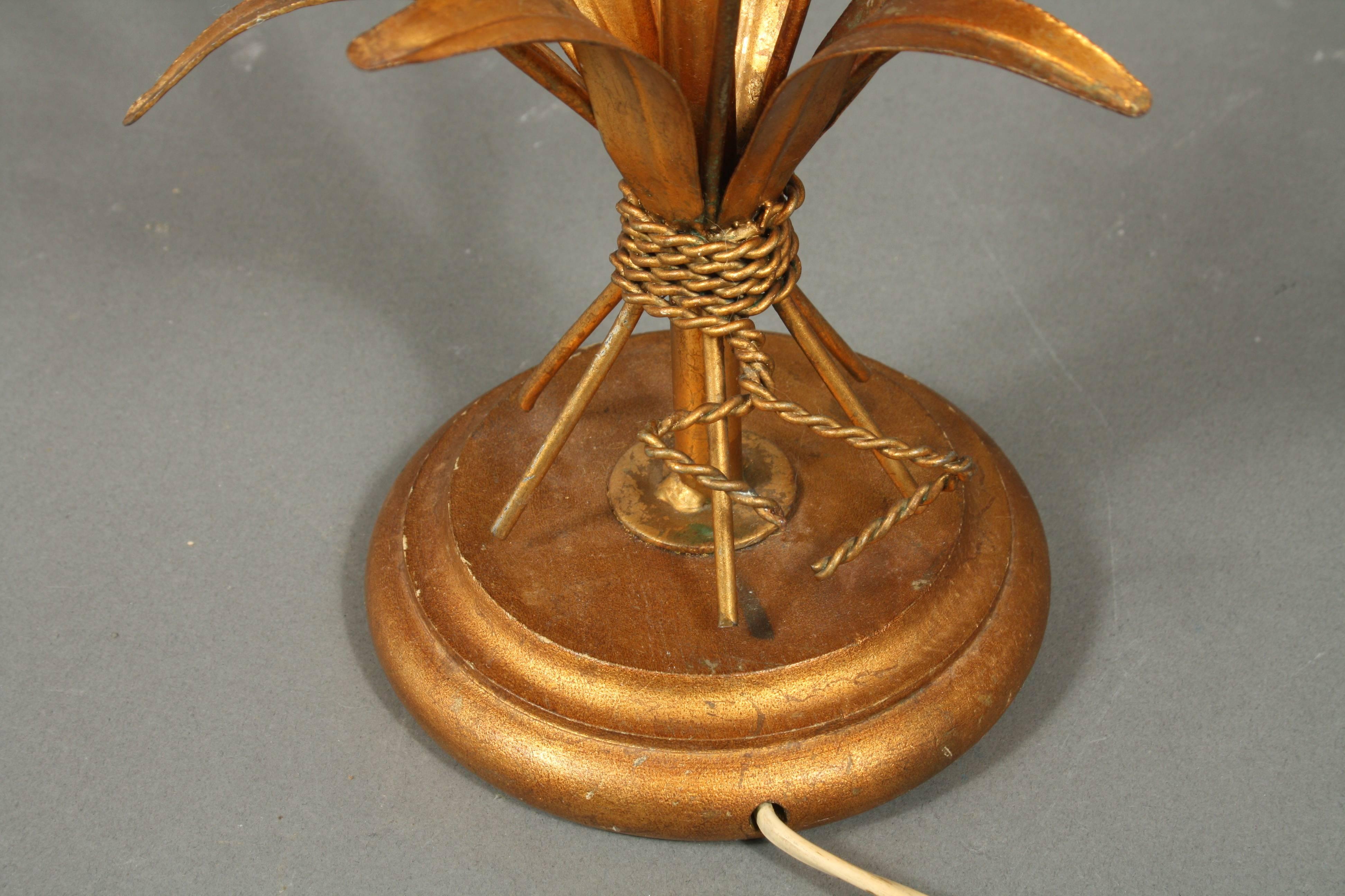 Gilt Mid-20th Century Gilded Wheat Sheaf Table Lamp For Sale