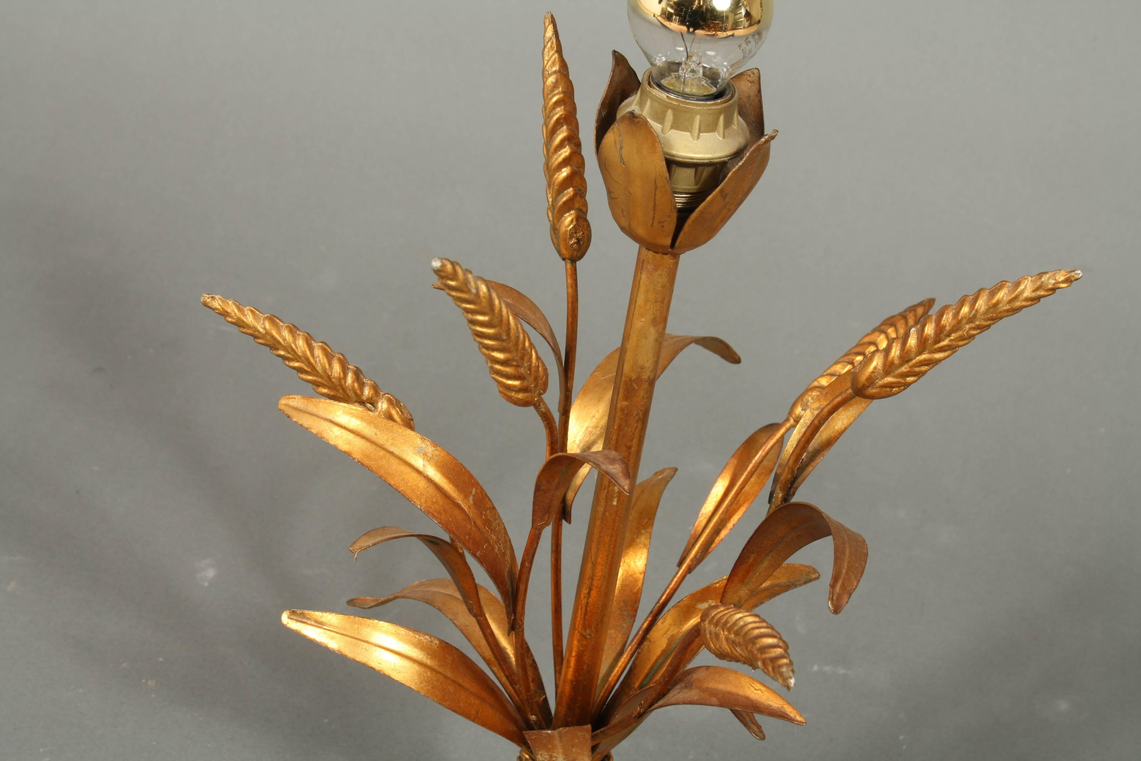 Mid-20th Century Gilded Wheat Sheaf Table Lamp For Sale 2