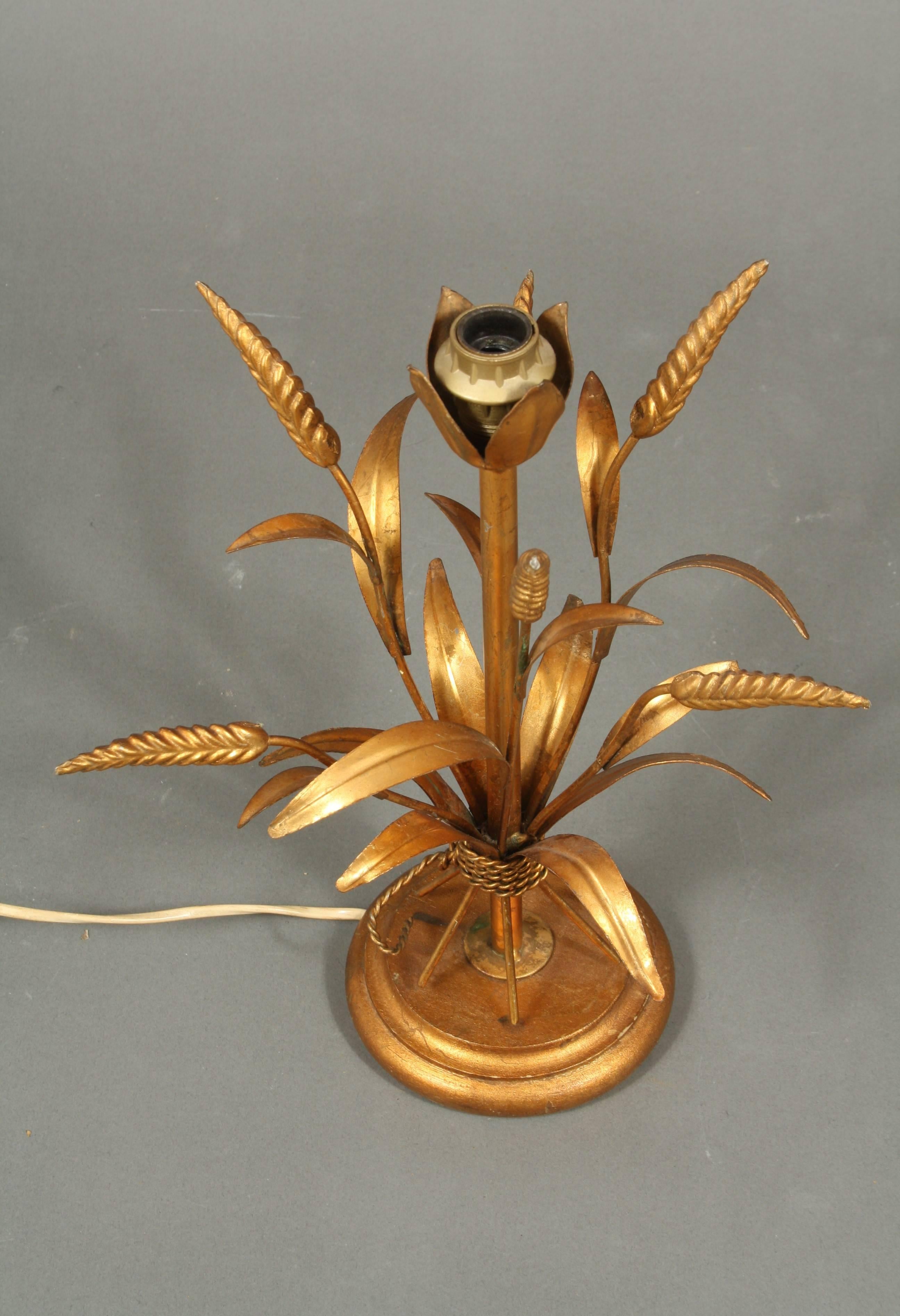 Mid-20th Century Gilded Wheat Sheaf Table Lamp For Sale 3