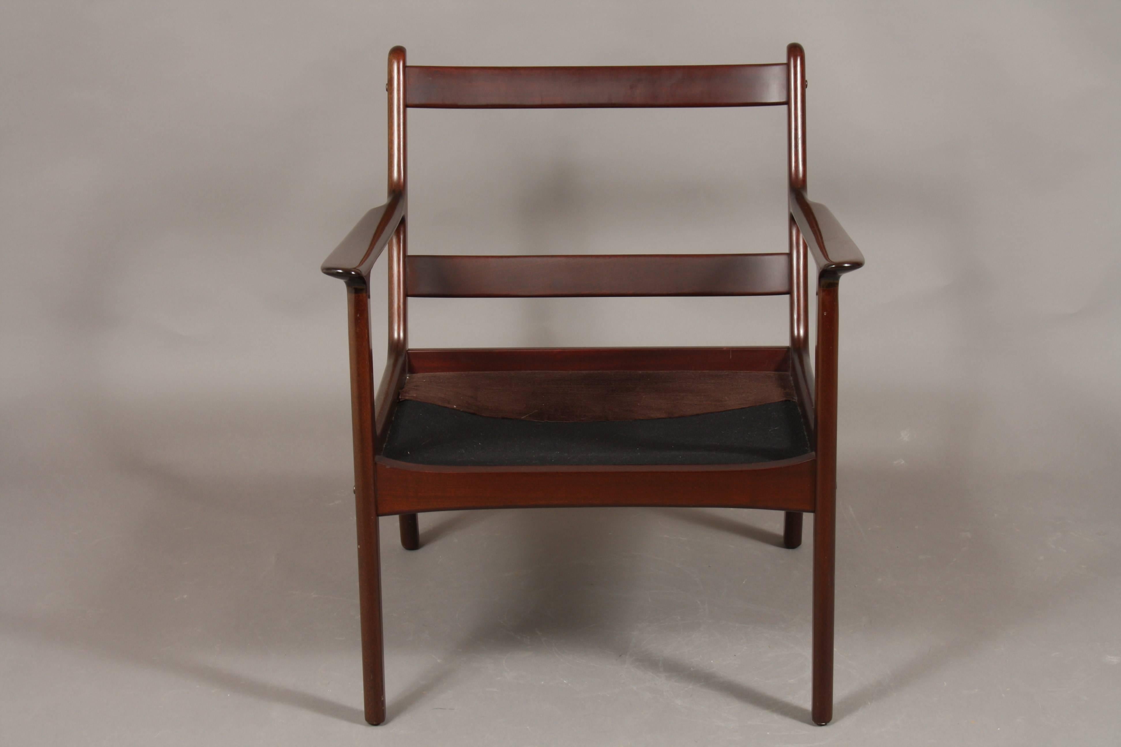 Pair of Ole Wanscher PJ112 Easy Chair in Polished Mahogany 1
