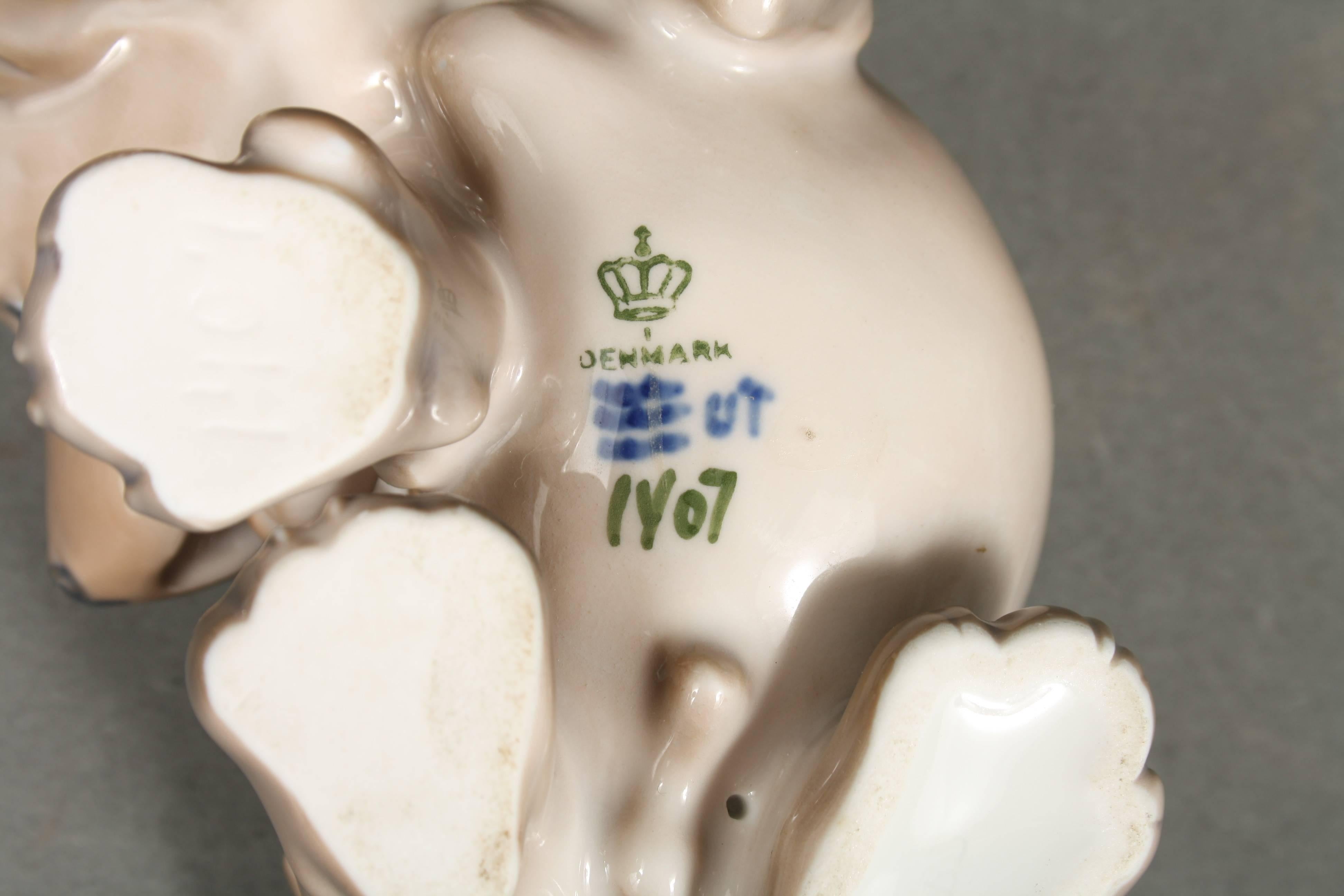 Royal Copenhagen, Dog, No. 1407, Denmark For Sale 2