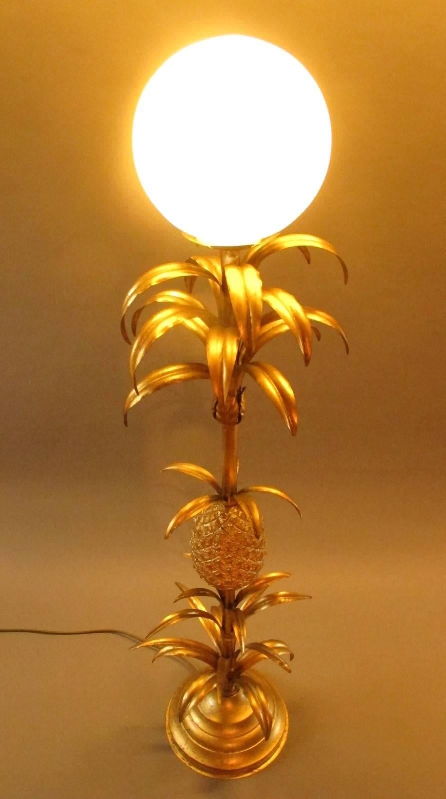 Hollywood Regency Mid-20th Century Palm Lamp with Pineapple, Brass