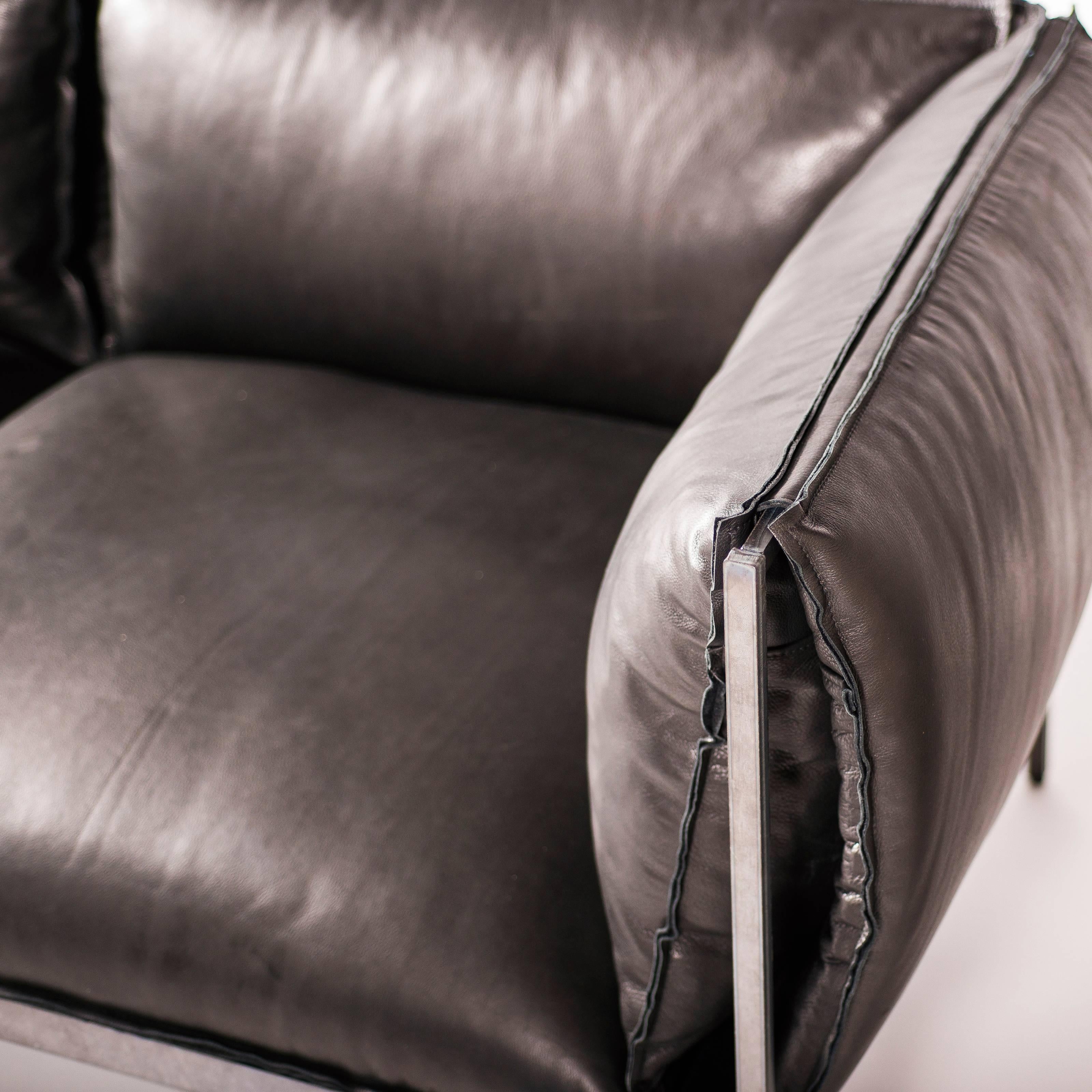 Double-Seat Sofa in Milled Black Leather and Oiled Laser-Cut Steel In New Condition For Sale In Los Angeles, CA