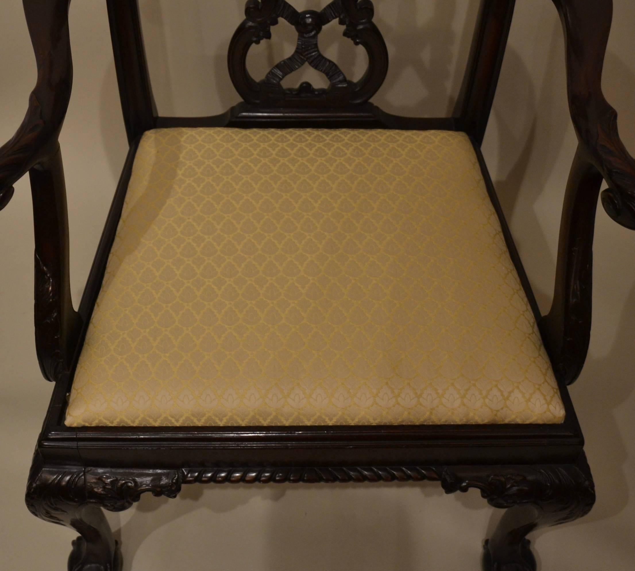 Satz von acht antiken Mahagoni-Esszimmerstühlen aus dem 19. Jahrhundert im Zustand „Gut“ im Angebot in New Orleans, LA