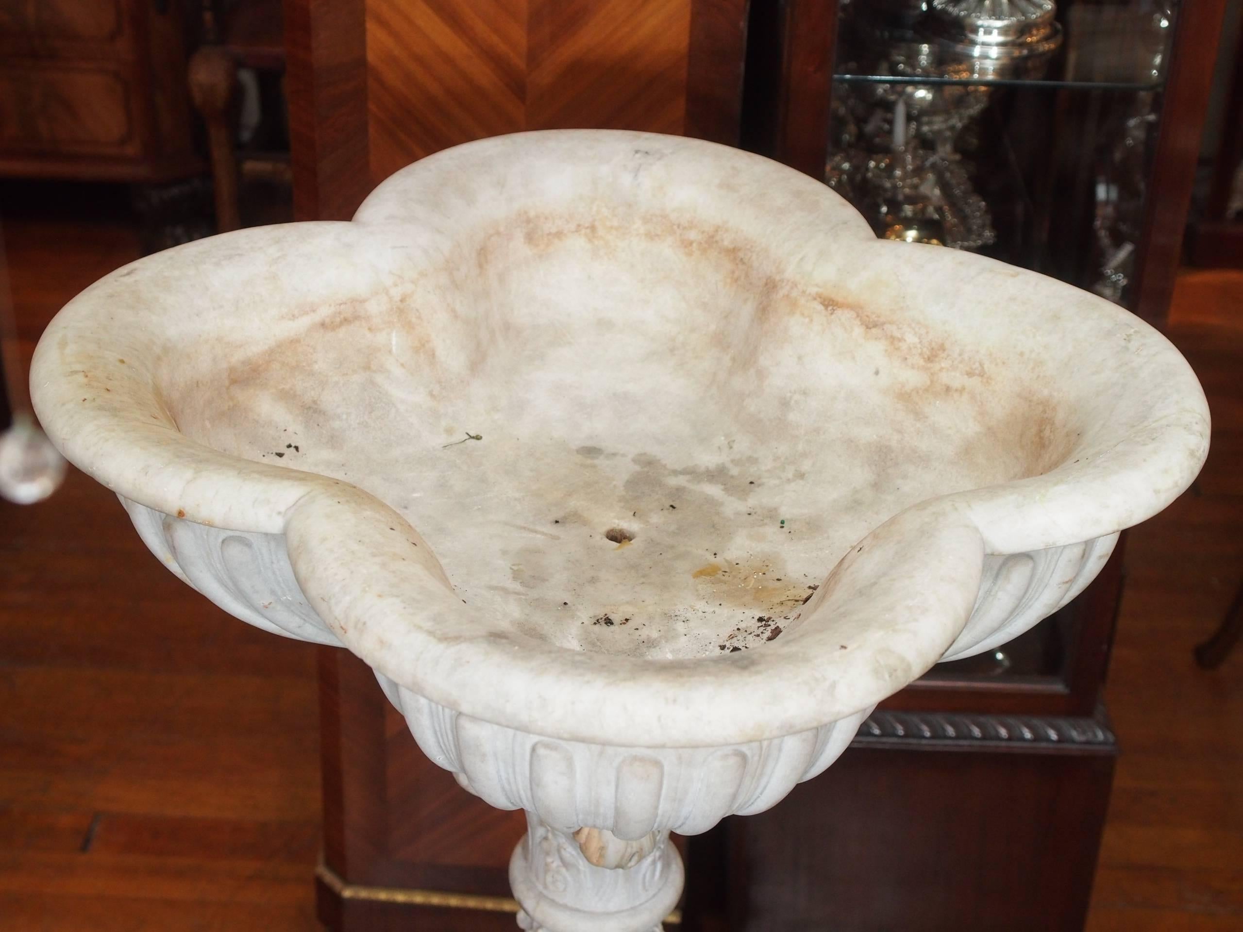 Antique Carved Carrara Marble Bird Bath In Excellent Condition In New Orleans, LA