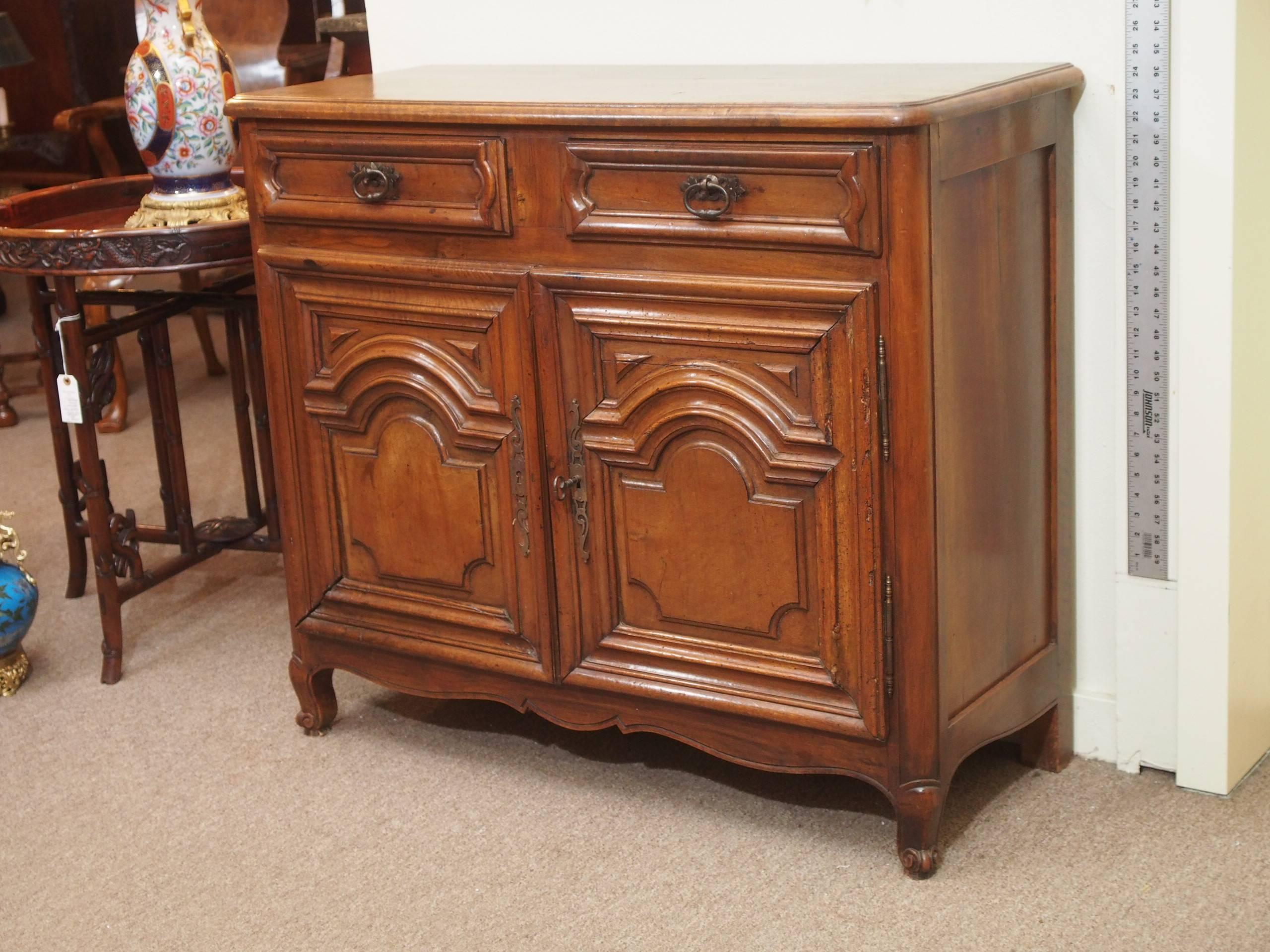 A nicely proportioned small cabinet that would be useful in a home office or study, the family room (to hold books, board games and the like) or wherever suits your fancy.