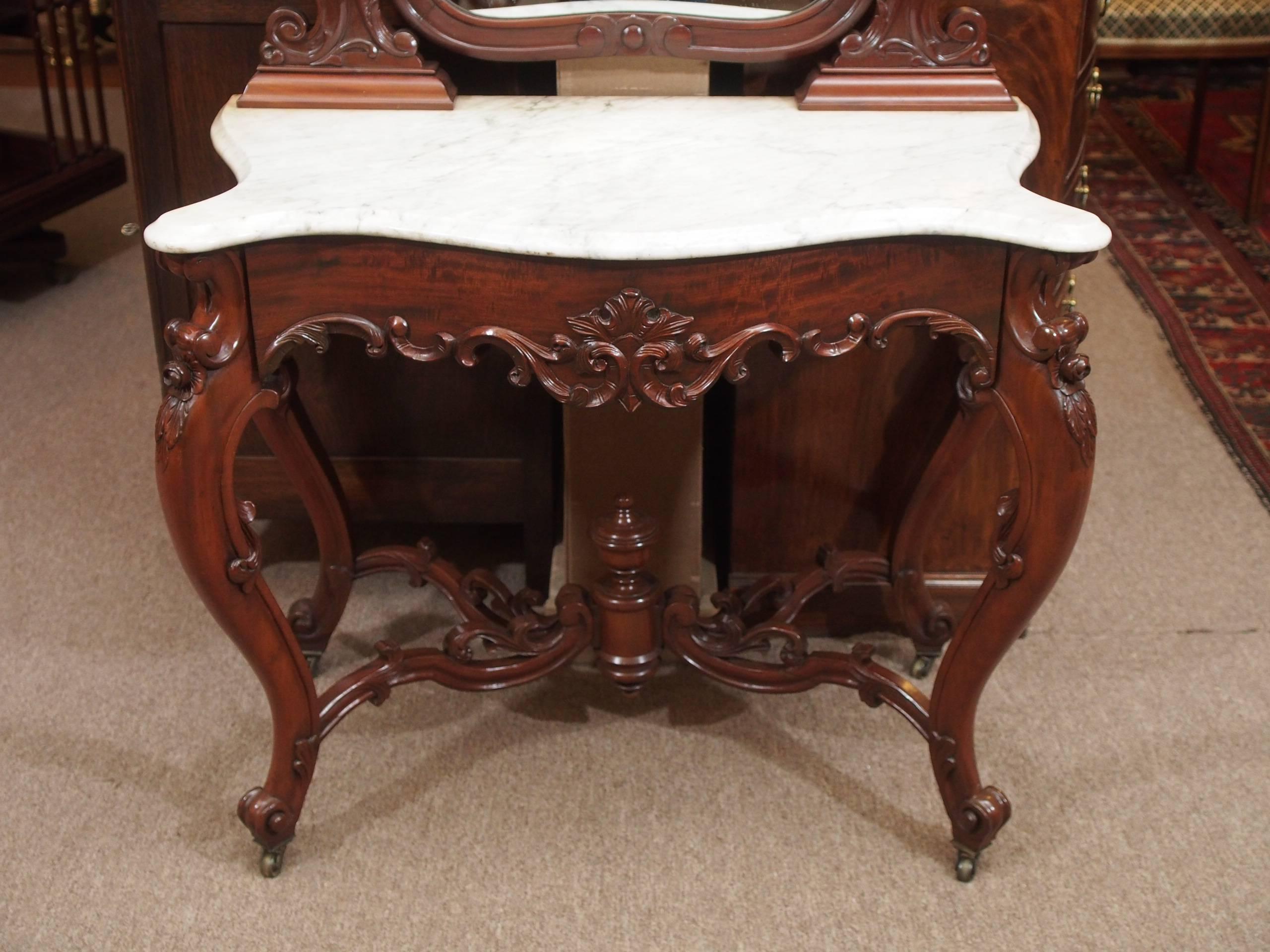 American Antique Old Louisiana Mahogany Dressing Table For Sale
