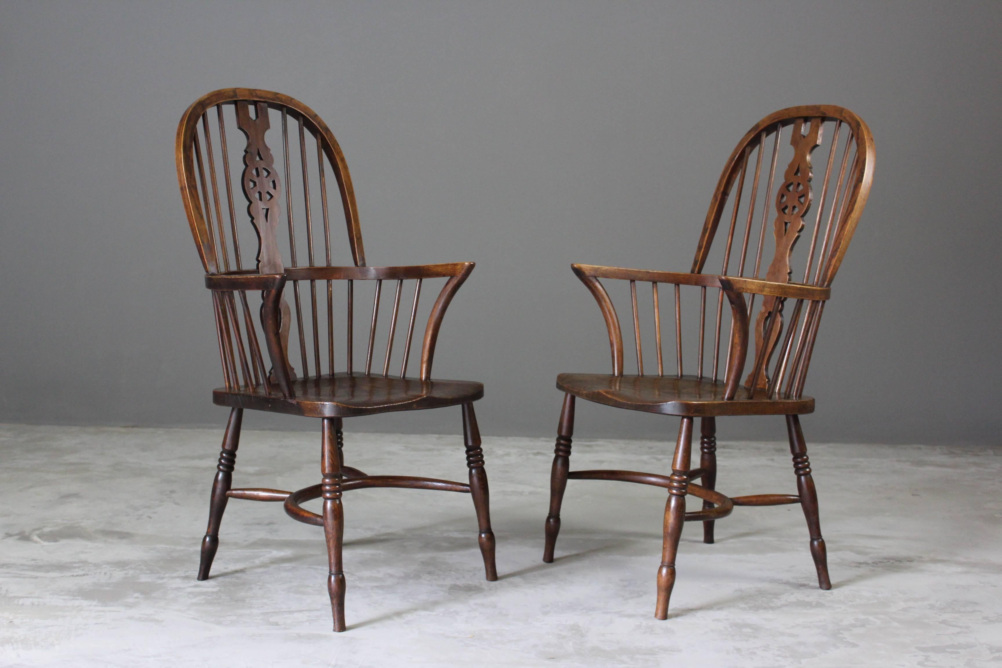 Pair of Elm Windsor Chairs 1