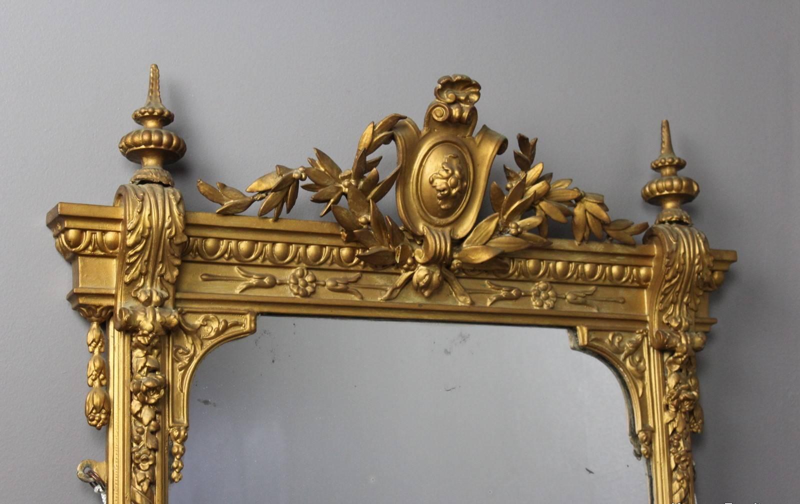 Antique Ornate Gilt Mirror Girandole In Good Condition For Sale In Redruth, GB