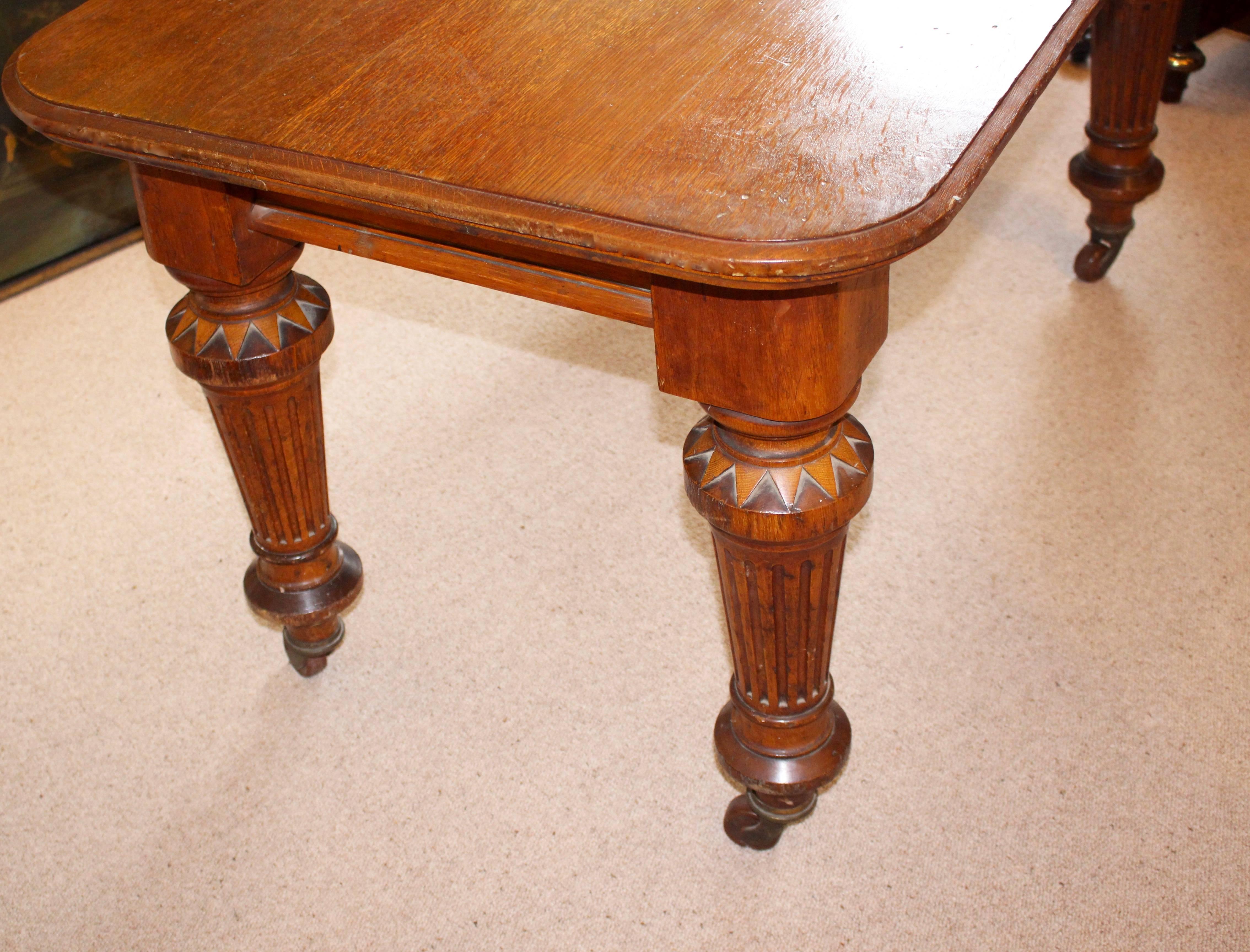 Victorian Oak Library Table In Good Condition In Heathfield, East Sussex