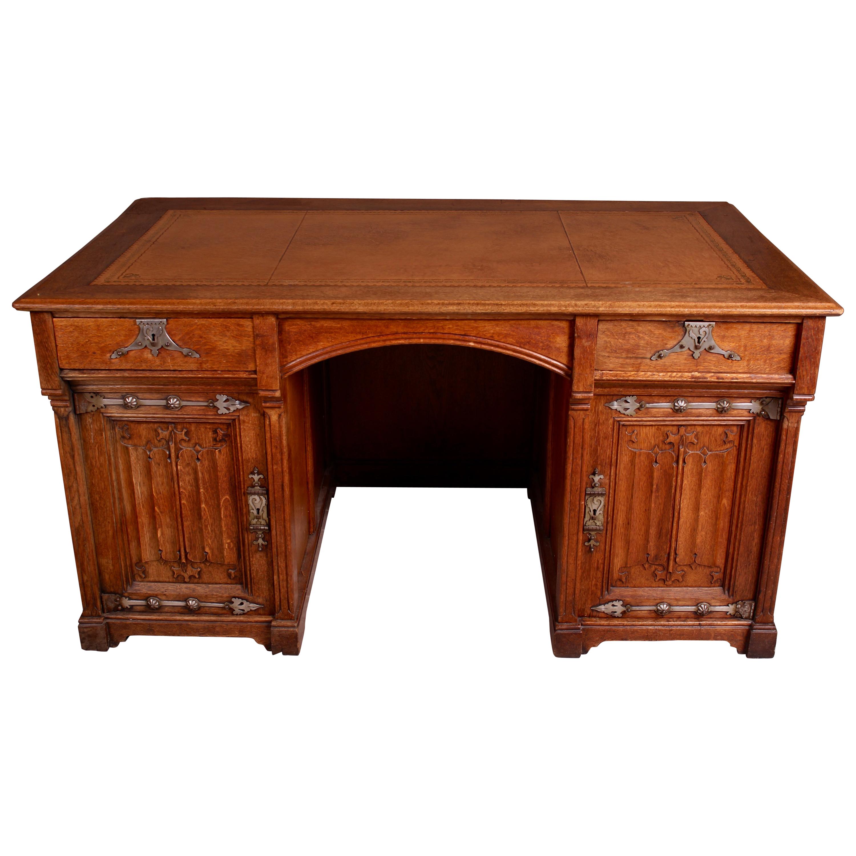 Victorian Gothic Revival Oak Desk in the Manner of Pugin