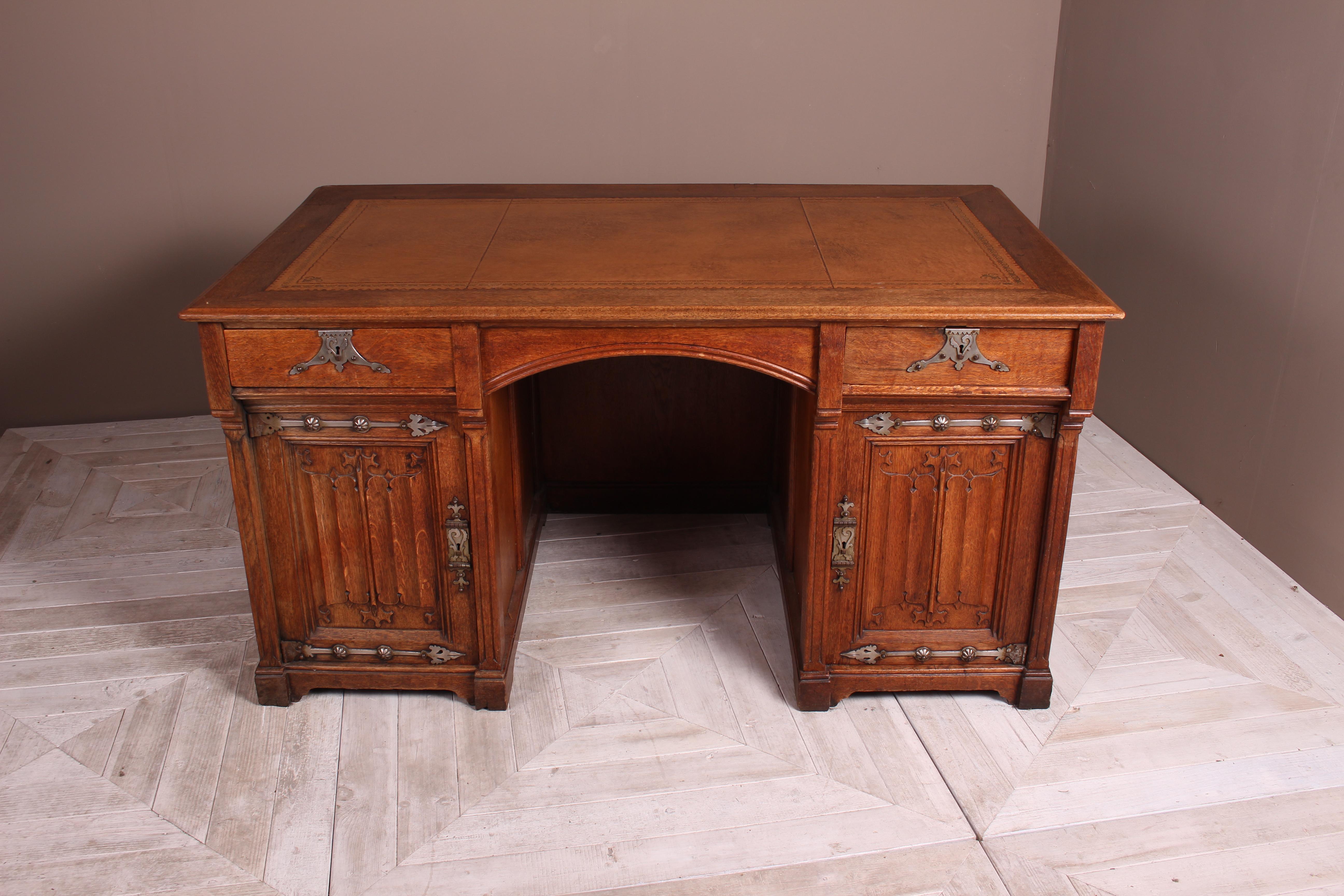 English Victorian Gothic Revival Oak Desk in the Manner of Pugin