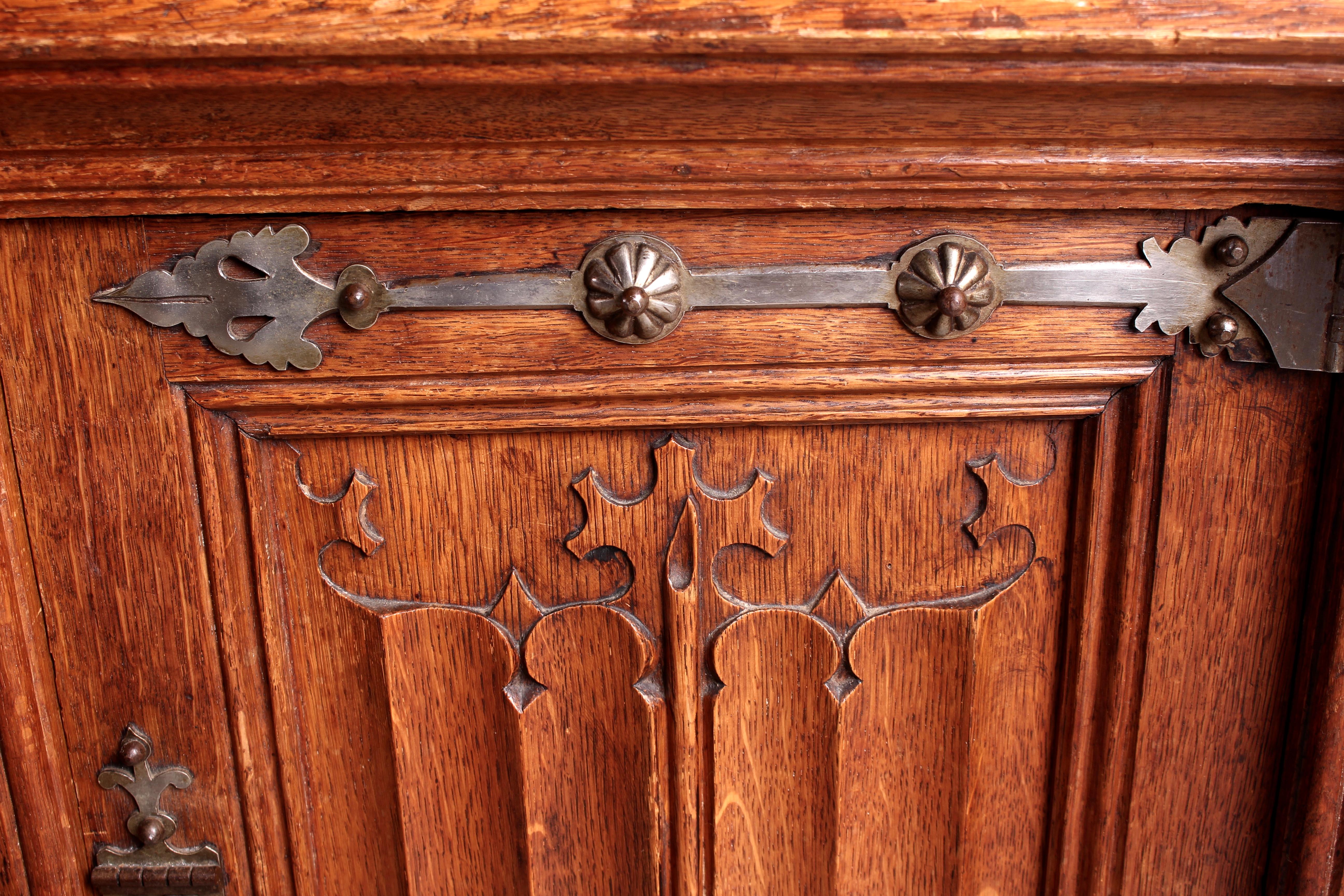 Victorian Gothic Revival Oak Desk in the Manner of Pugin 6