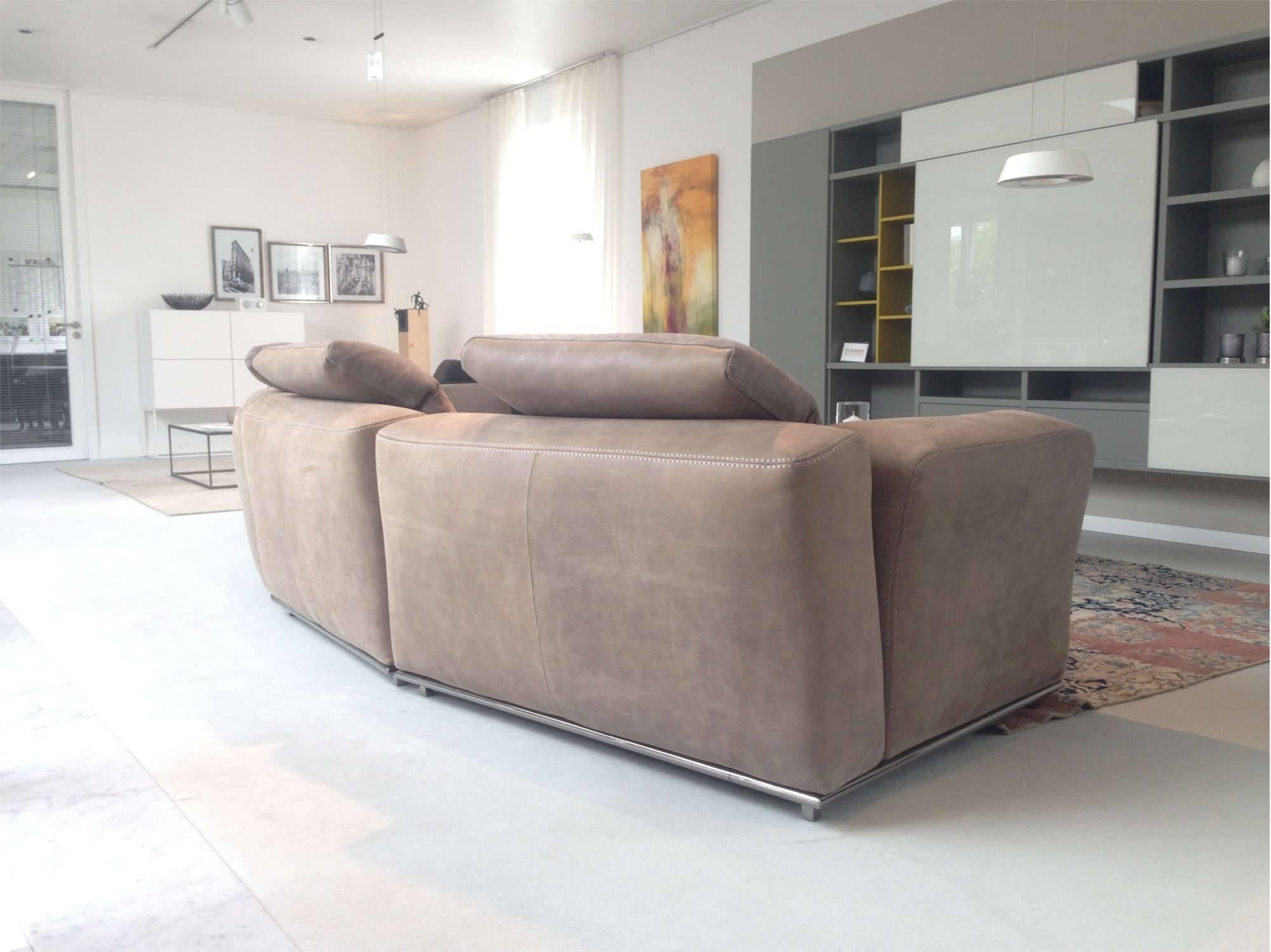 Cierre Sofa Flower by the Italian Manufacture for Leather Furniture In Excellent Condition For Sale In Cologne, DE