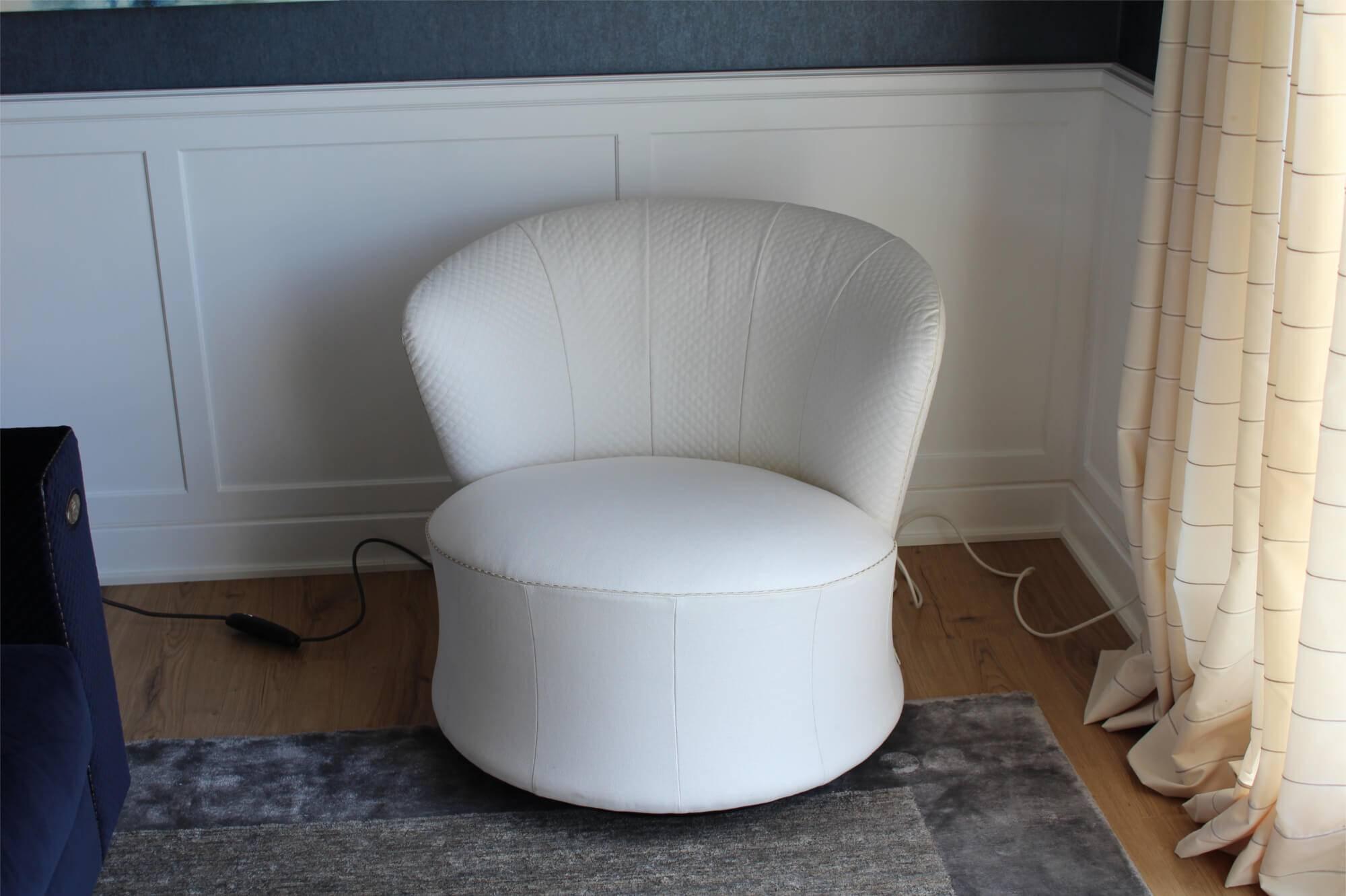 Armchair Tait made of finest fabric by the Italian manufacture Fendi Casa which is famous for exceptional design furniture pieces.