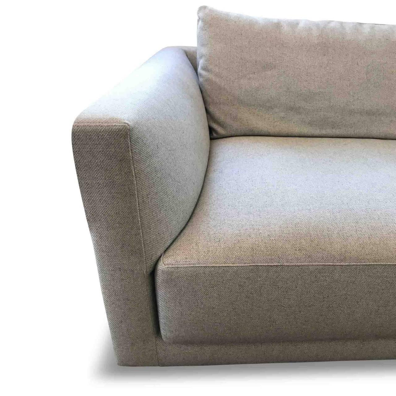 We are delighted to present to you the harmonious sofa 