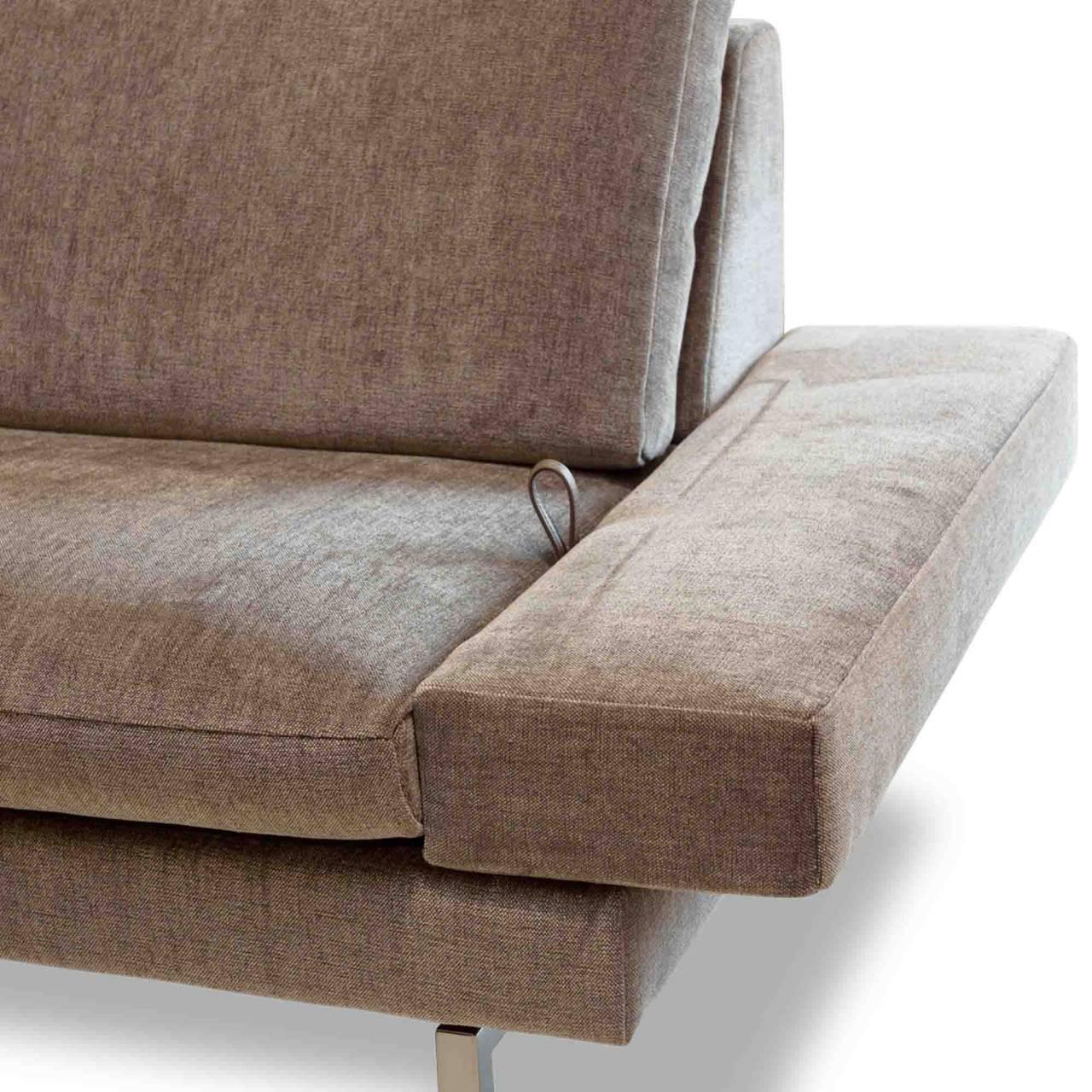 With pleasure we present to you the harmonious L-sofa 