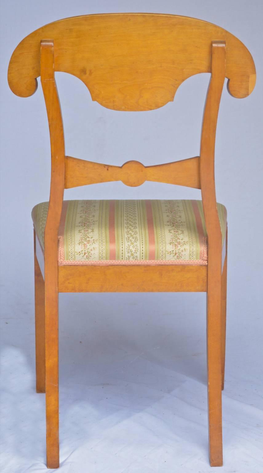 Biedermeier Set of Six Antique Swedish Flame Golden Birch Dining Chairs Honey  In Good Condition In LONDON, GB