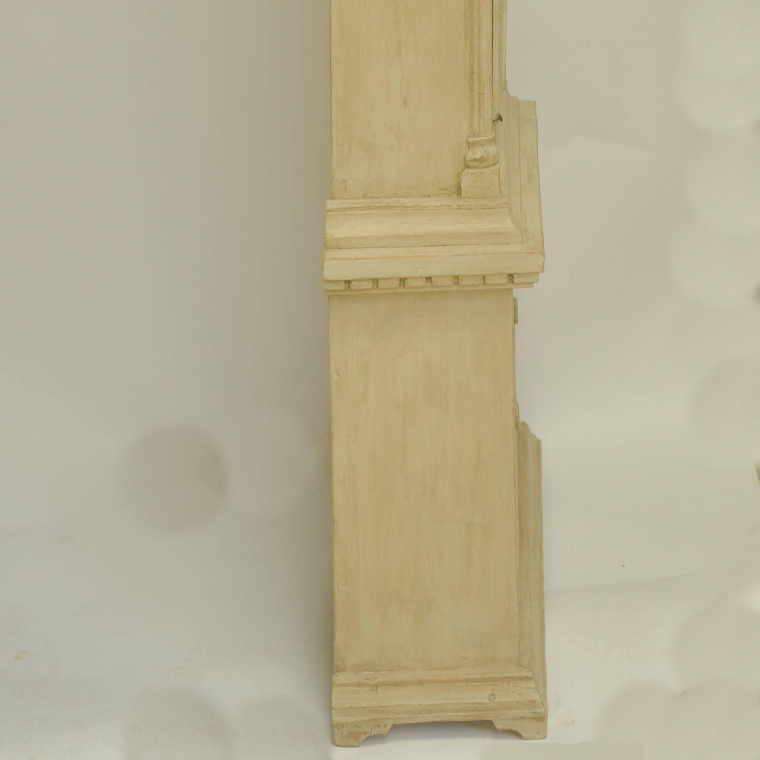 Swedish Gustavian Mora Clock Early 1800s Carved Detail Swag and Wreath Off White 1
