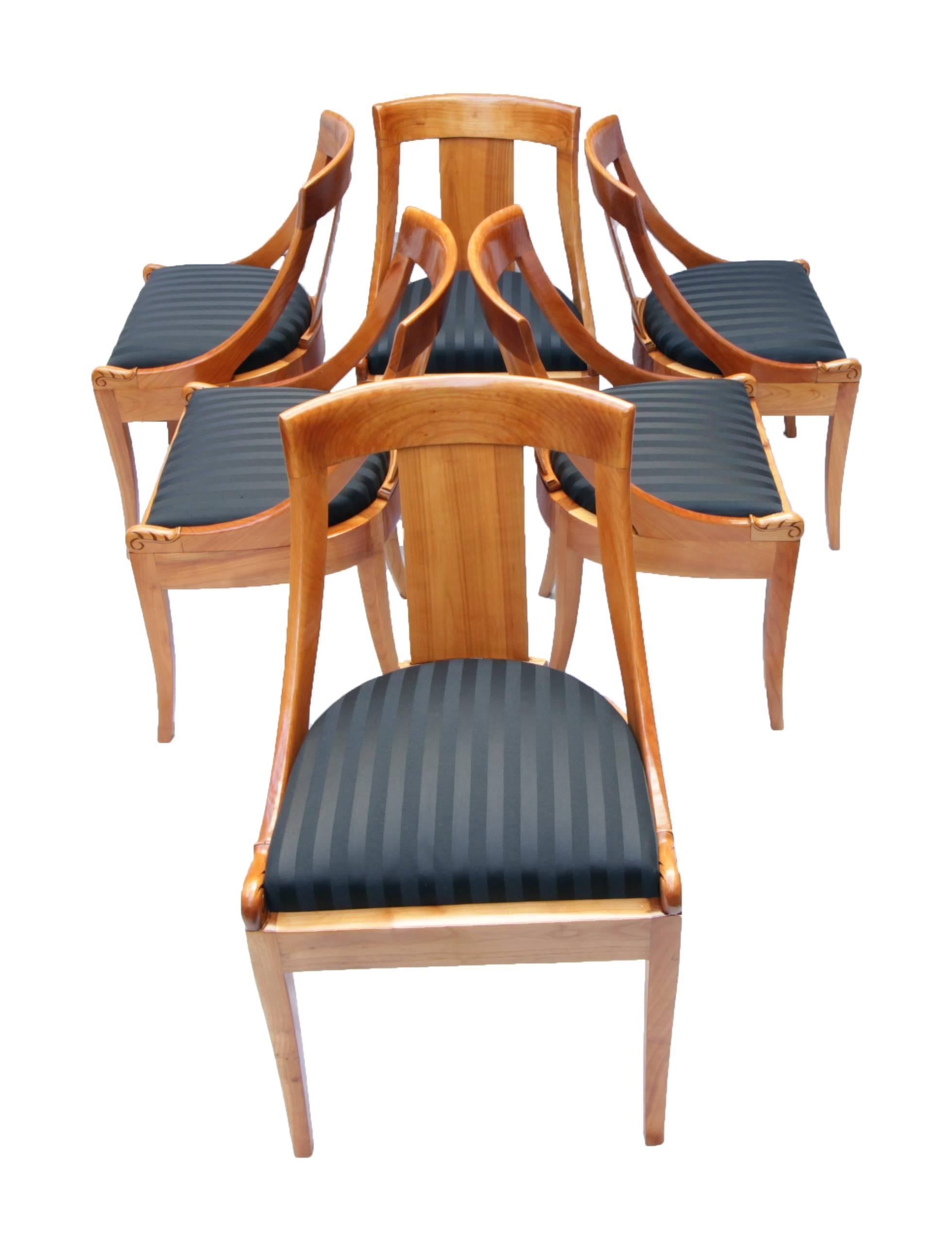 Biedermeier Gondola chairs, set of six
Solid cherrywood
Biedermeier, circa 1820
New upholstered
Best restored and handpolished.
  