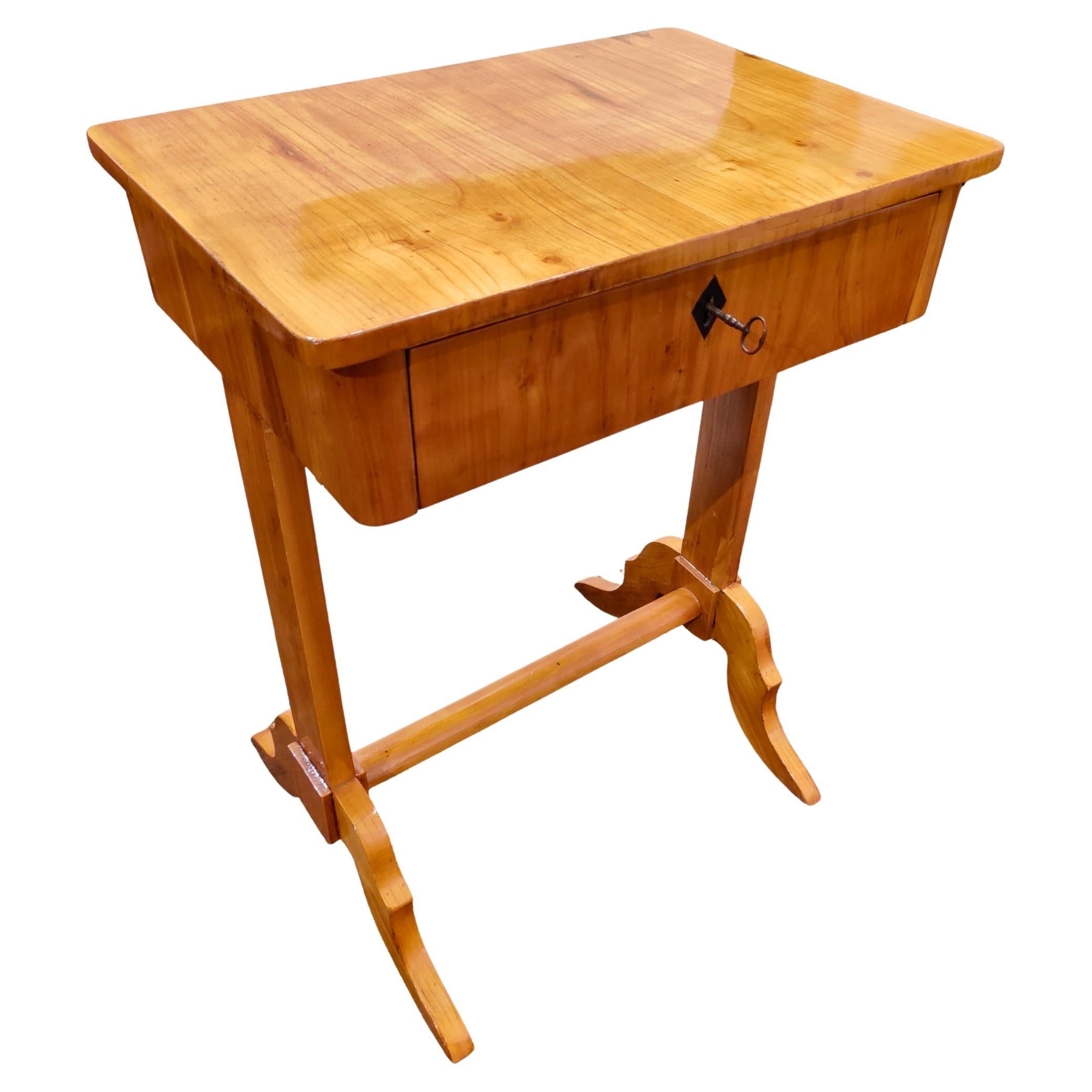 Biedermeier Cherrywood Sewing or Side Table with Removable Interior, circa 1825 For Sale