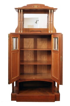 Art Nouveau Walnut Veneer Cabinet with Mirror, Germany circa 1895