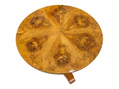 Biedermeier Round Salon Table in Walnut, South Germany, circa 1830