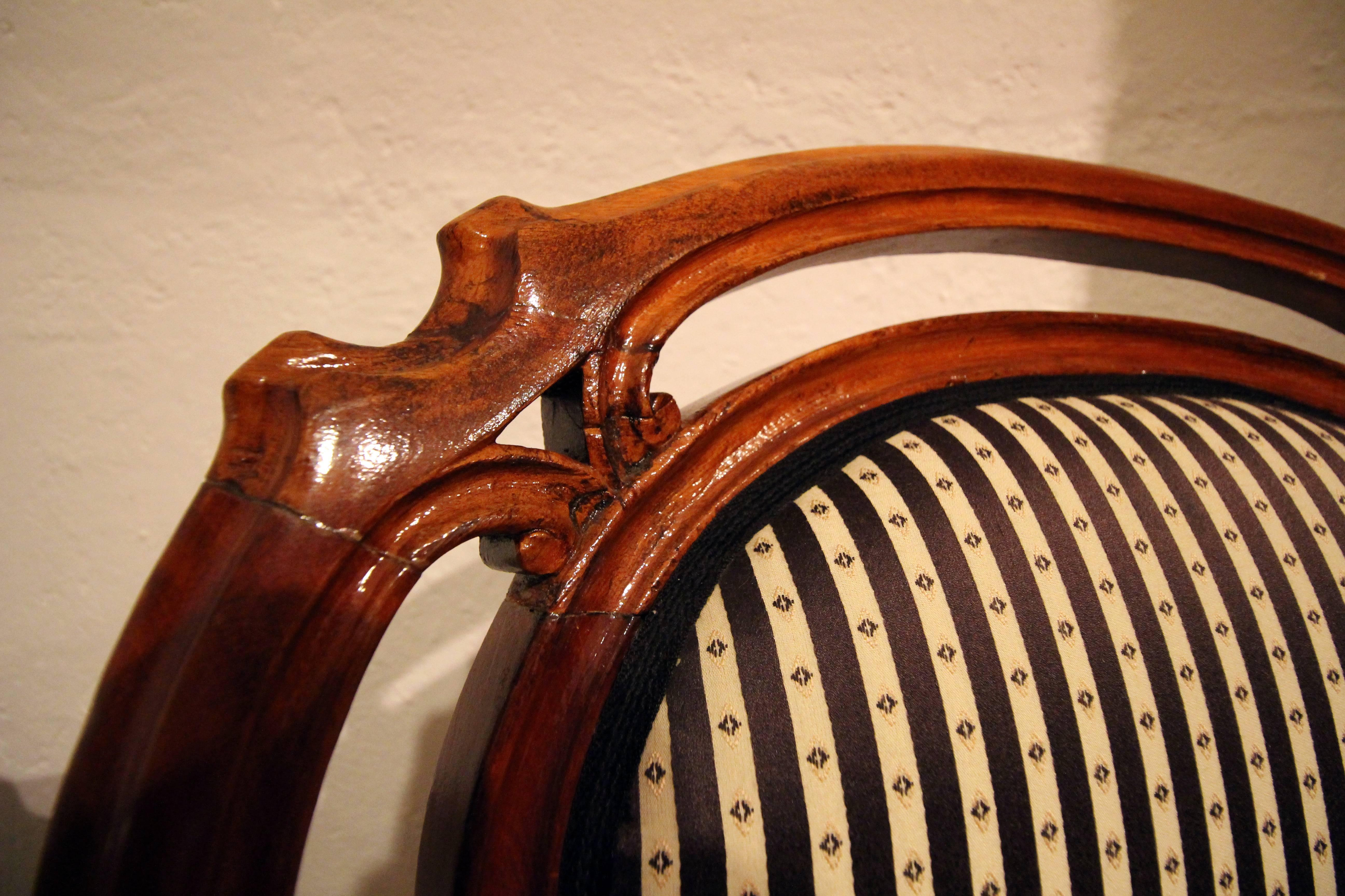 Louis-Philippe-Sessel des 19. Jahrhunderts, Satz mit zwei Stühlen (Louis Philippe) im Angebot