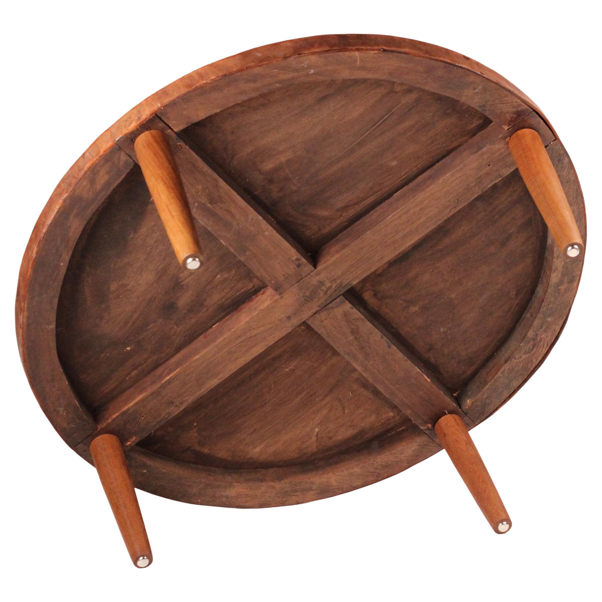 Mesa de centro circular de cuero y madera moderna de mediados de siglo de Angel I. Pazmino en Bueno estado para la venta en London, GB