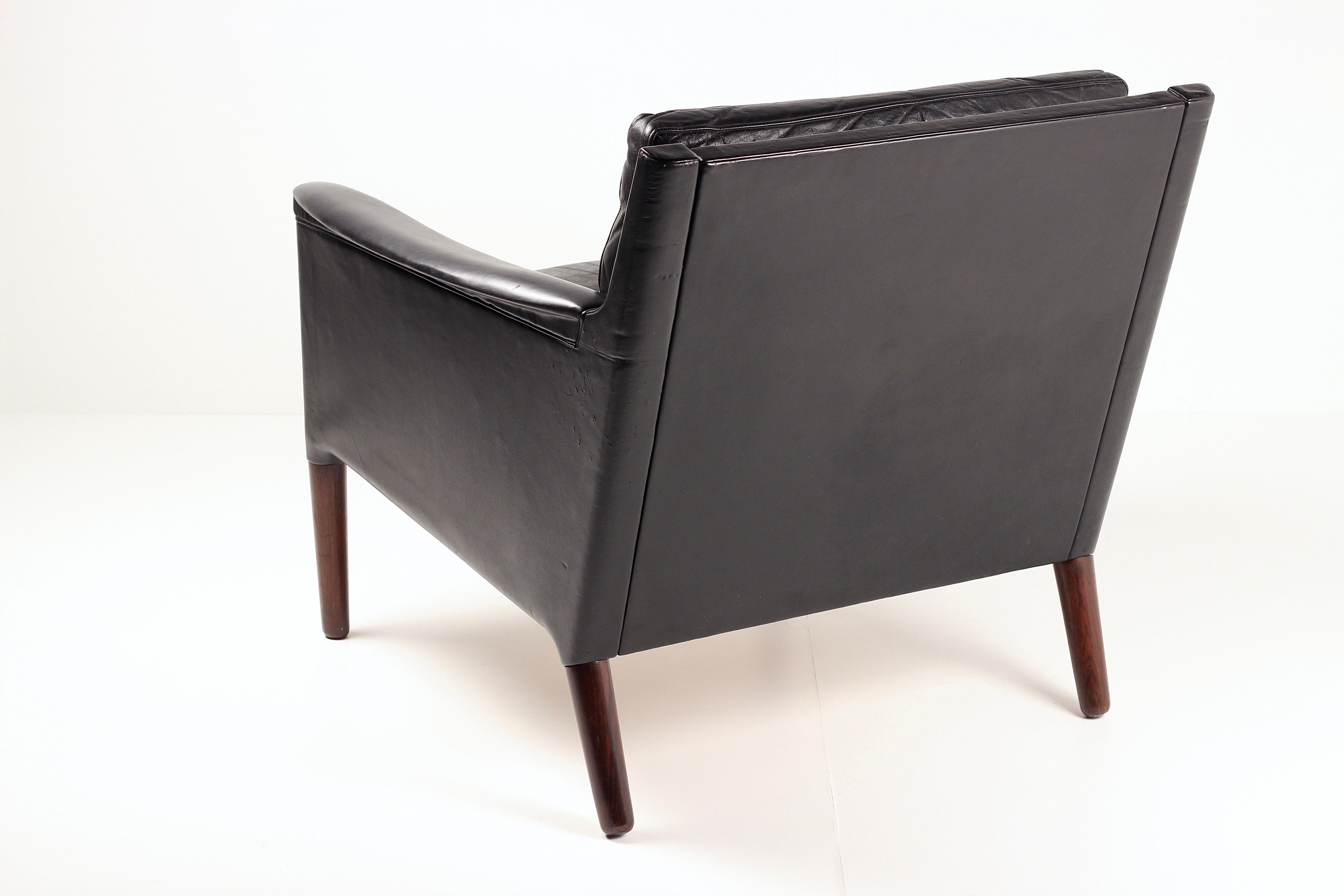 Kurt Østervig Modello 55 Sedia da salotto in pelle nera  Design danese di metà secolo In condizioni buone in vendita a London, GB