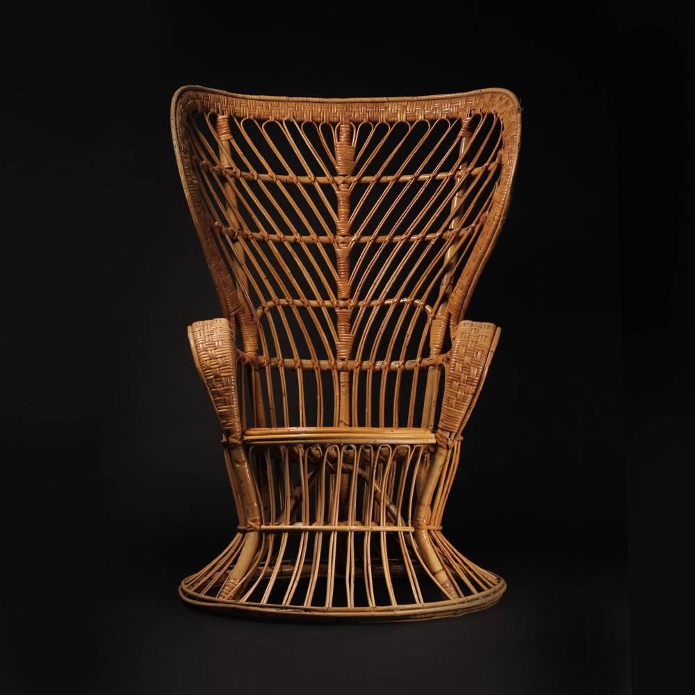 wicker fan chairs