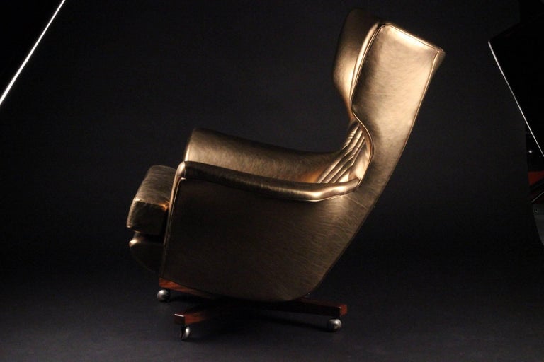 G Plan Lounge Chair and Ottoman Model 62 'Blofeld' In Excellent Condition In London, GB