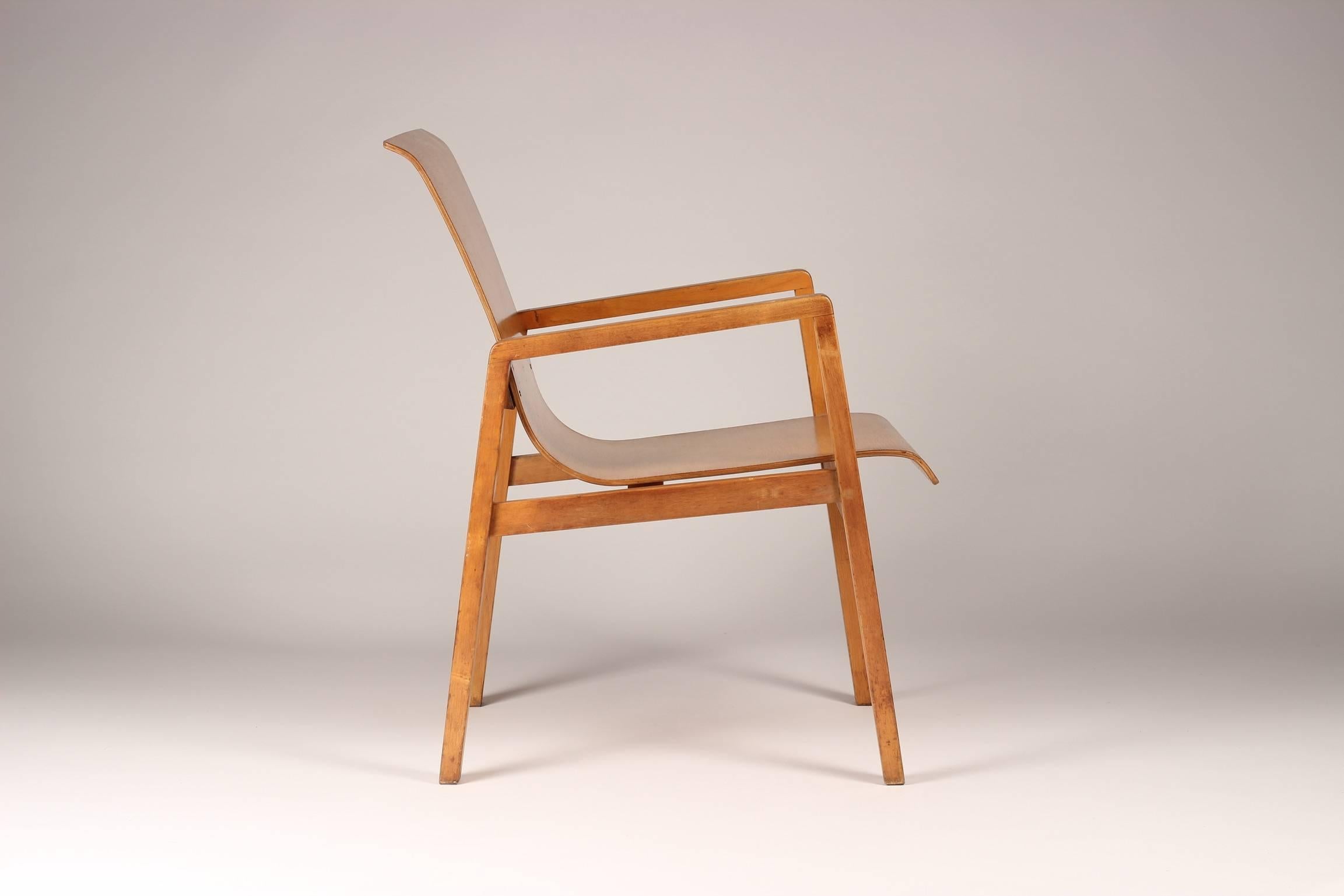 Finnish Alvar Aalto Hallway Chair Model No.403 by Finmar