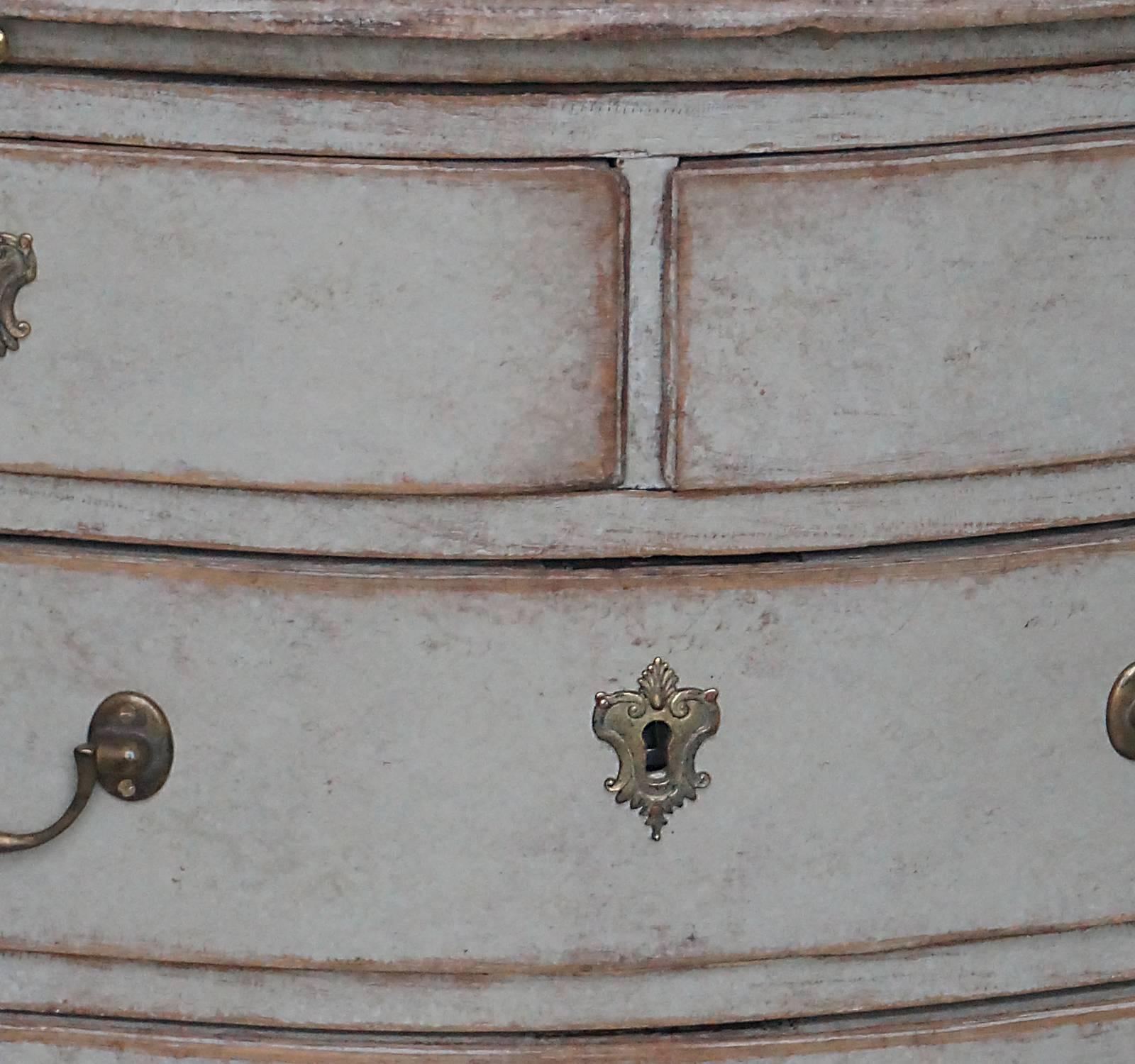 Swedish Baroque Chest of Drawers with Tray In Excellent Condition In Great Barrington, MA