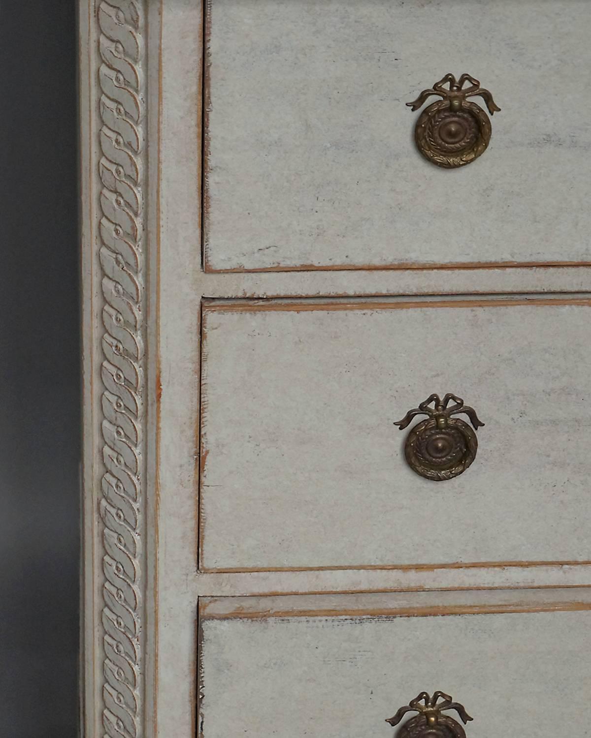 19th Century Simple Swedish Neoclassical Style Chest of Drawers