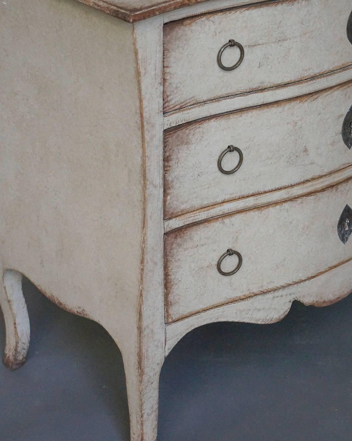 Carved Three-Drawer Swedish Commode