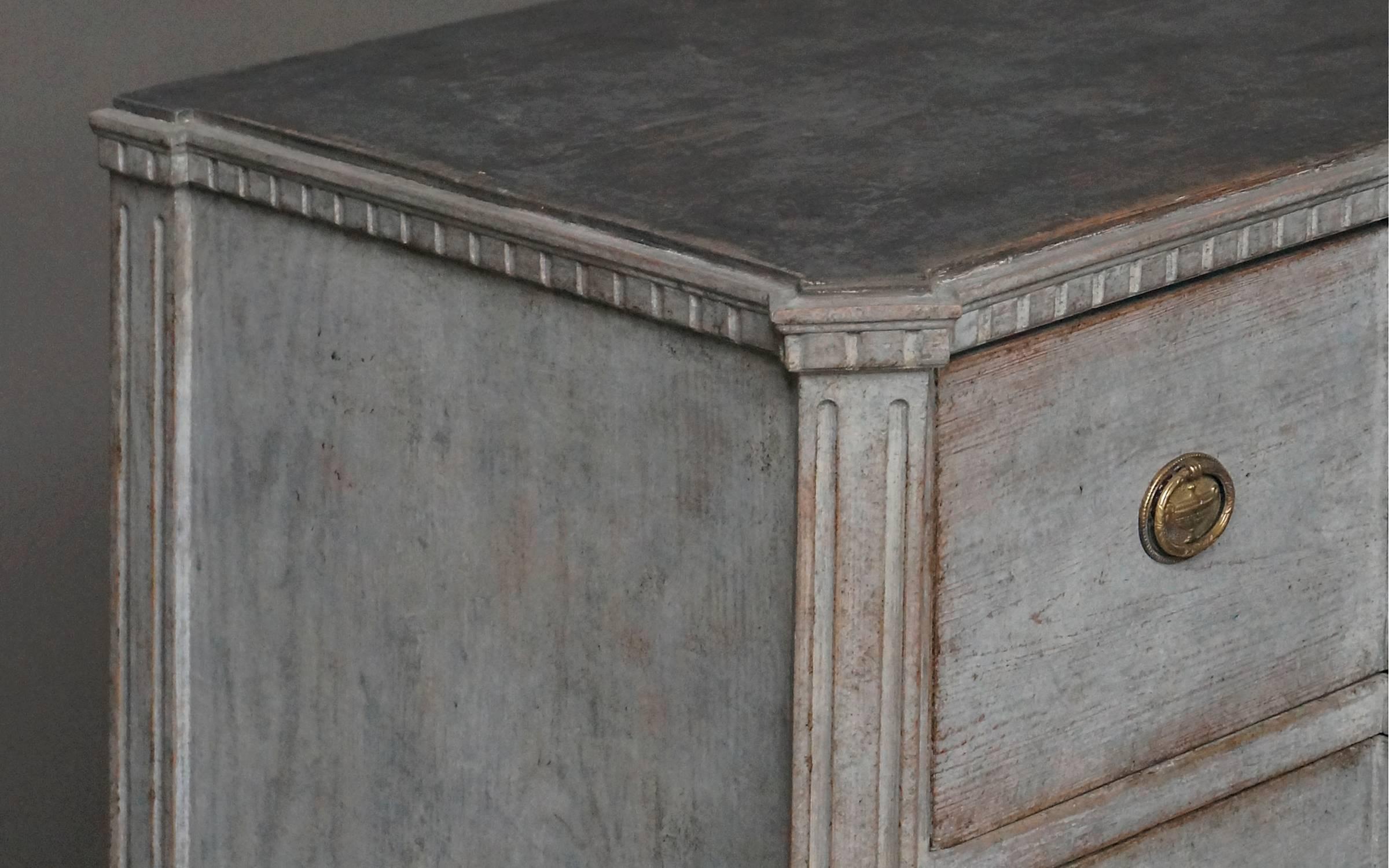 Hand-Carved Gustavian Style Commode in Worn Gray Paint
