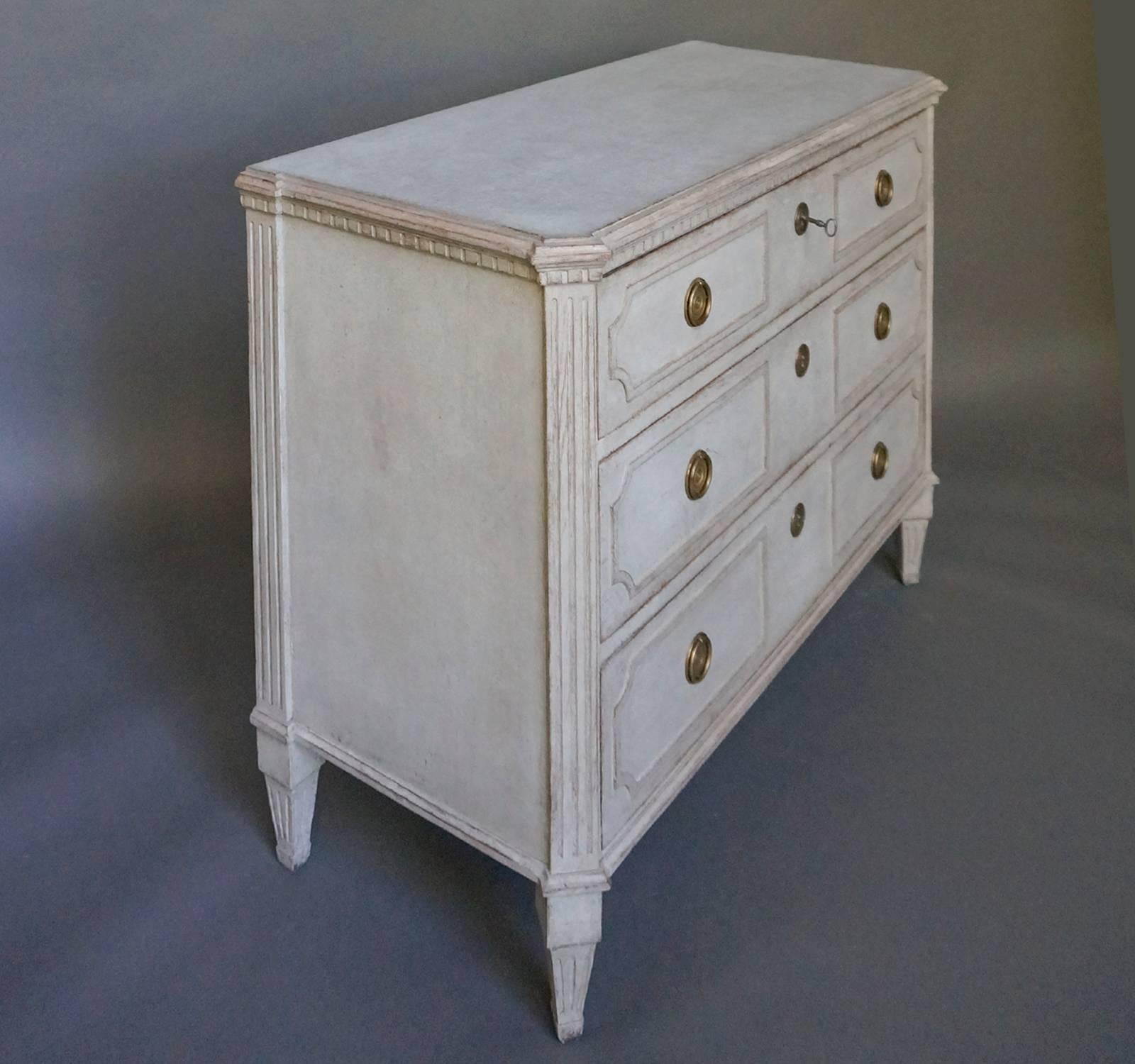 gustavian chest of drawers